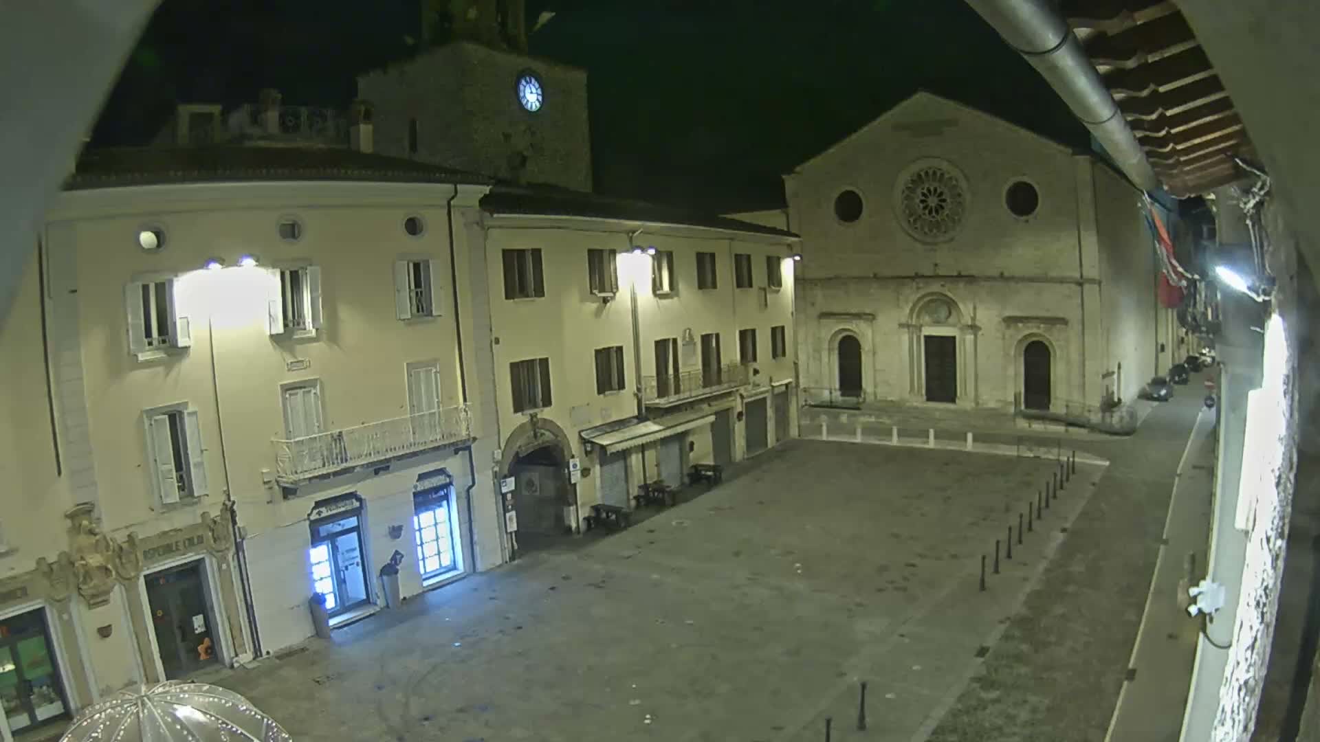 Gualdo Tadino Piazza Martiri della Libertà Square Live Cam - Perugia, Umbria, Italy
