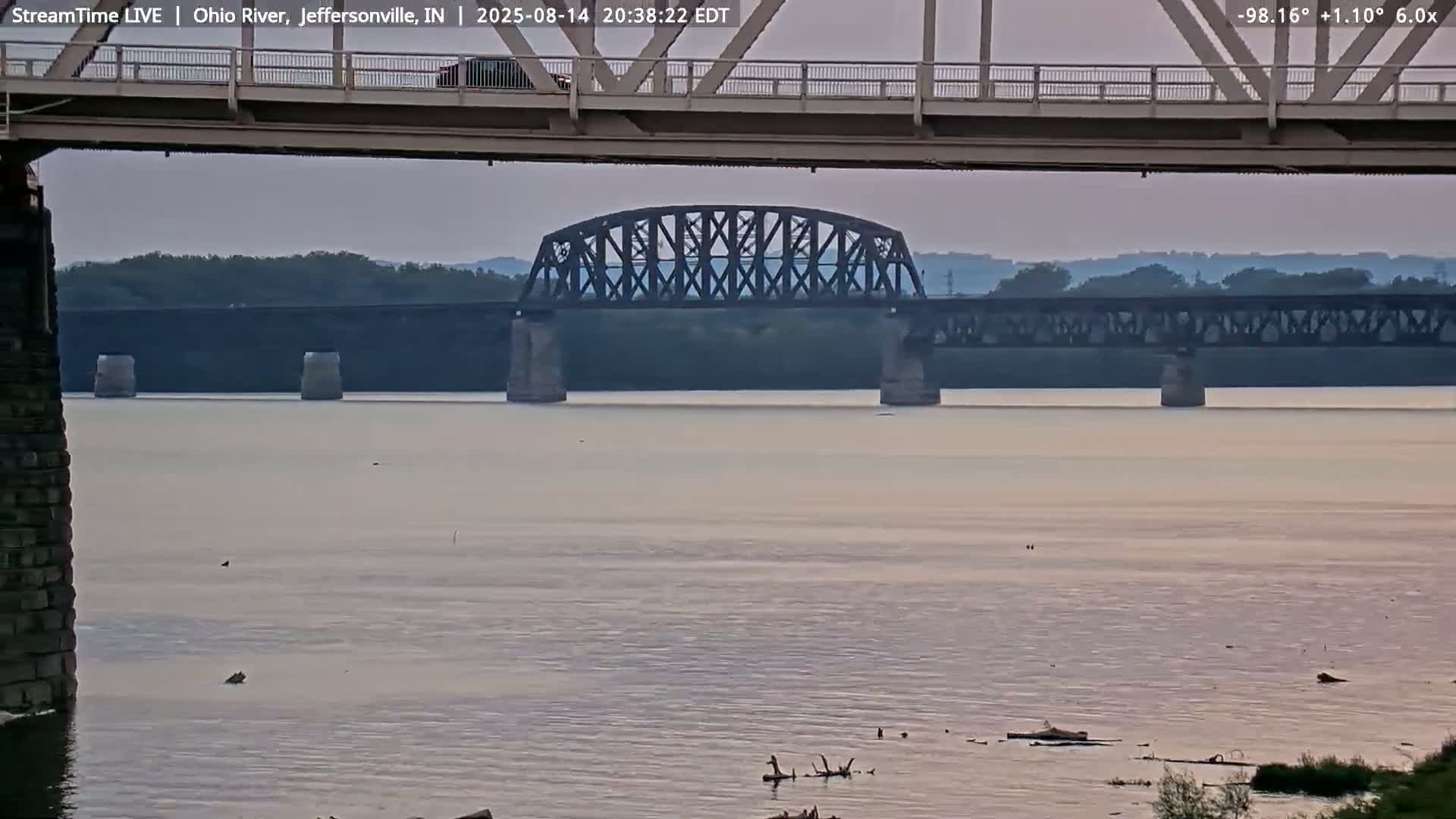 Louisville (Kentucky) & Ohio River from Jeffersonville Live Cam from - Jeffersonville, Clark, Indiana, USA