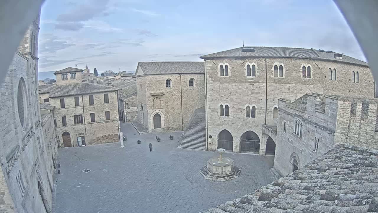 Bevagna Piazza Silvestri Square Live Cam - Perugia, Umbria, Italy