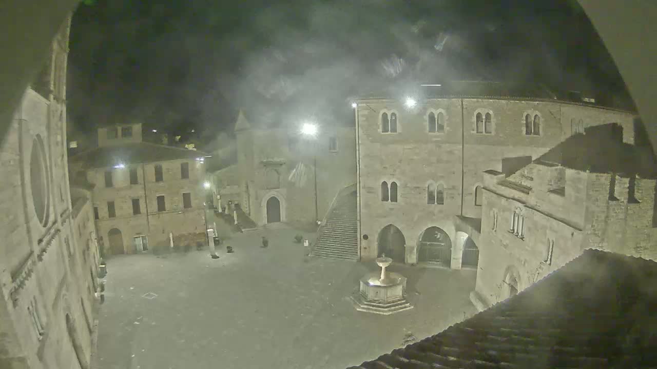 Bevagna Piazza Silvestri Square Live Cam - Perugia, Umbria, Italy