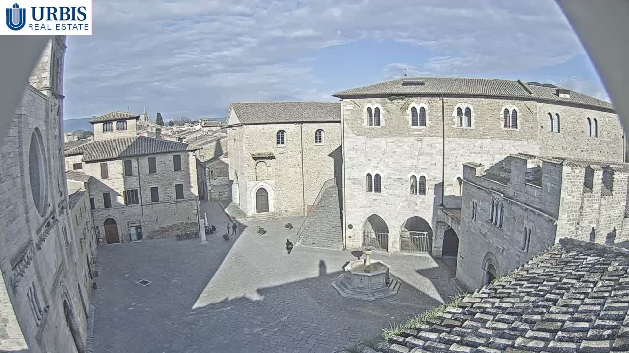 Bevagna Piazza Silvestri Square Live Cam - Perugia, Umbria, Italy