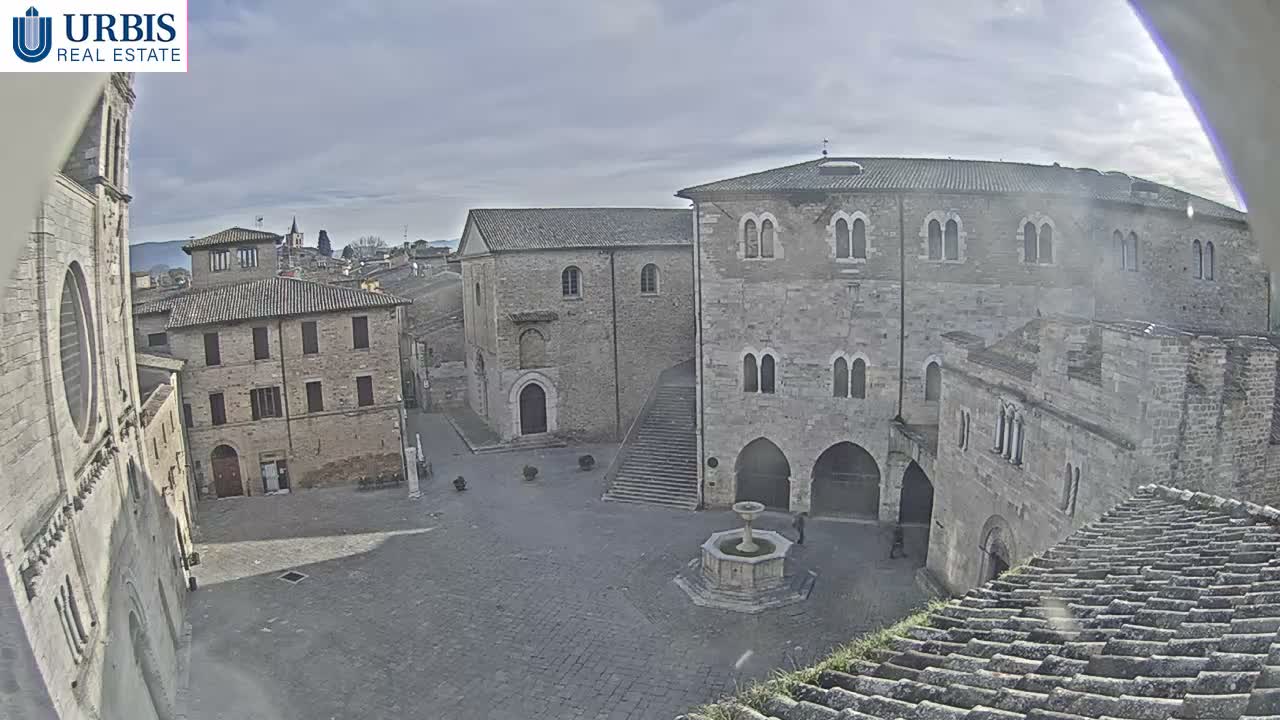 Bevagna Piazza Silvestri Square Live Cam - Perugia, Umbria, Italy
