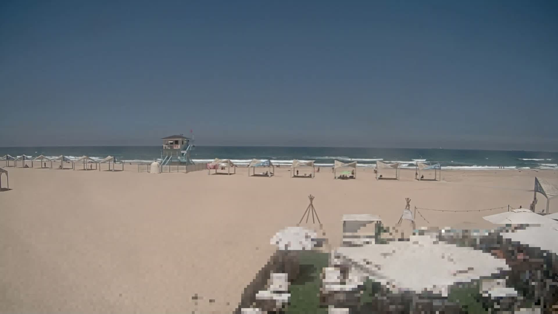 Ashdod, Yud-Alef Beach Live Cam - Ashkelon, Southern, Israel