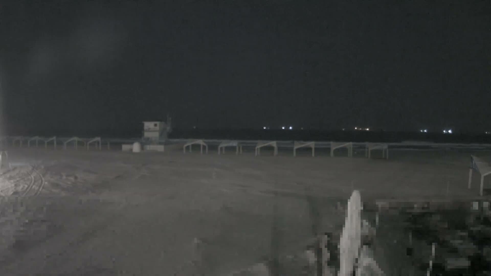 Ashdod, Yud-Alef Beach Live Cam - Ashkelon, Southern, Israel