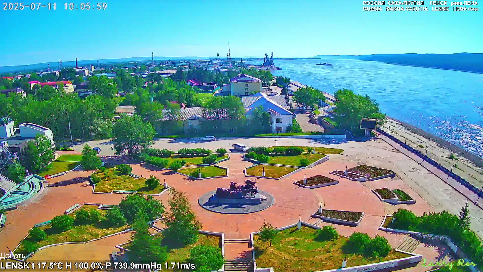 Lensk, Lena River & Pamyatnik Troyka (Monumet Troika) Skyline Live Cam - Lensk, Lensky, Sakha, Far Eastern (Dal'nevostochnyy), Russia