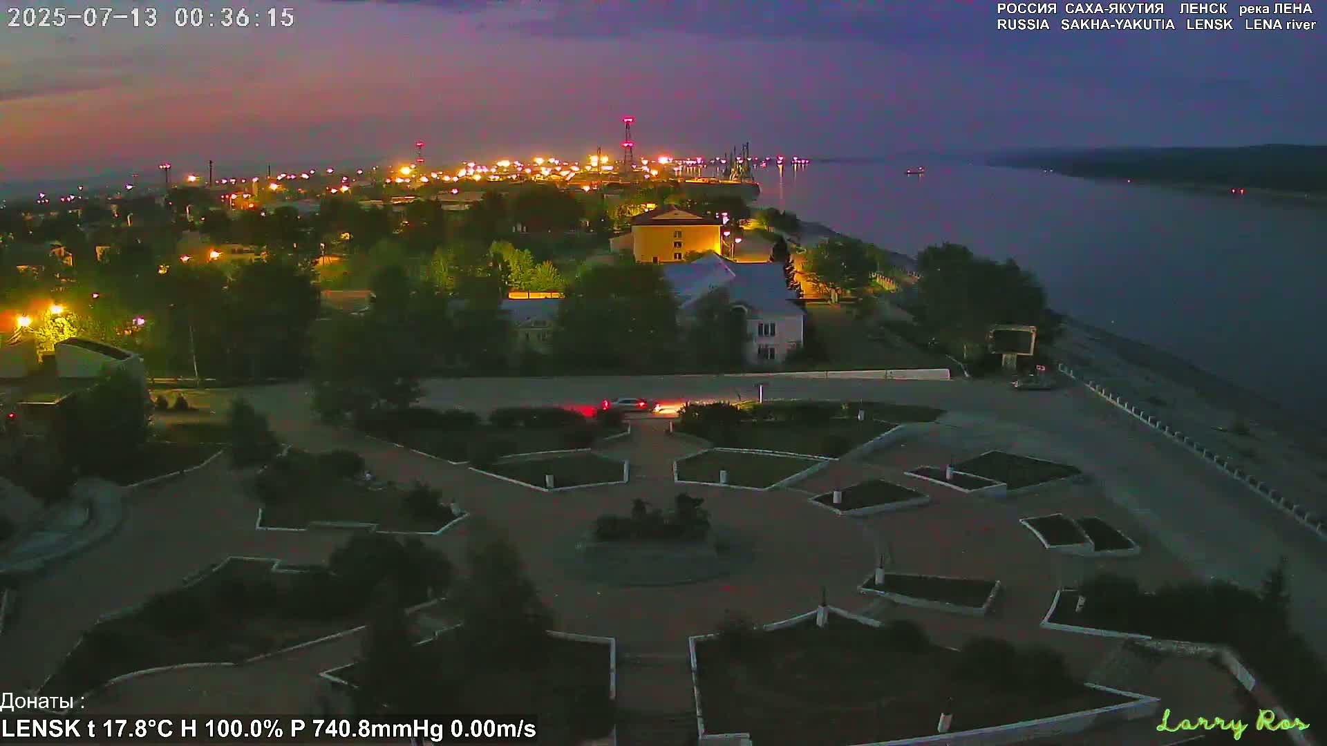 Lensk, Lena River & Pamyatnik Troyka (Monumet Troika) Skyline Live Cam - Lensk, Lensky, Sakha, Far Eastern (Dal'nevostochnyy), Russia