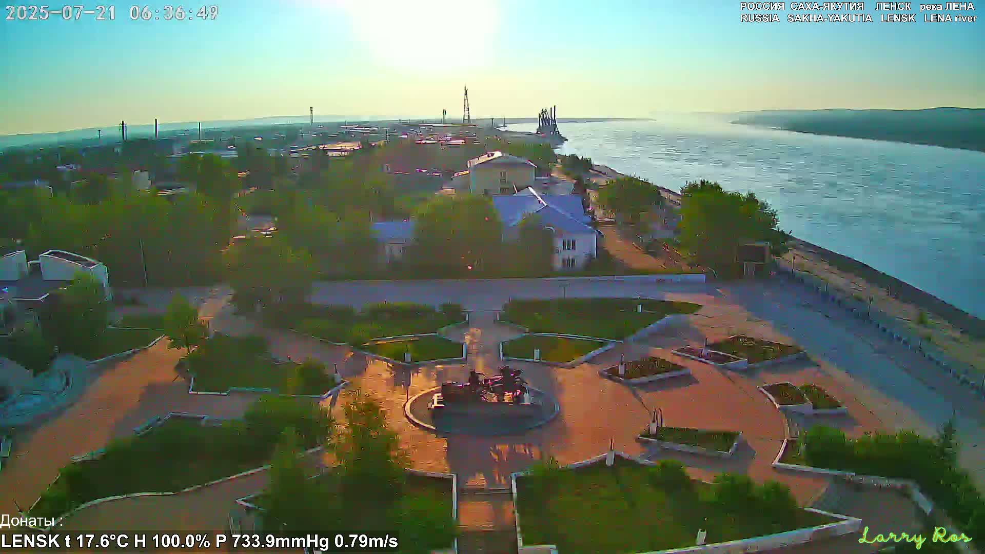 Lensk, Lena River & Pamyatnik Troyka (Monumet Troika) Skyline Live Cam - Lensk, Lensky, Sakha, Far Eastern (Dal'nevostochnyy), Russia