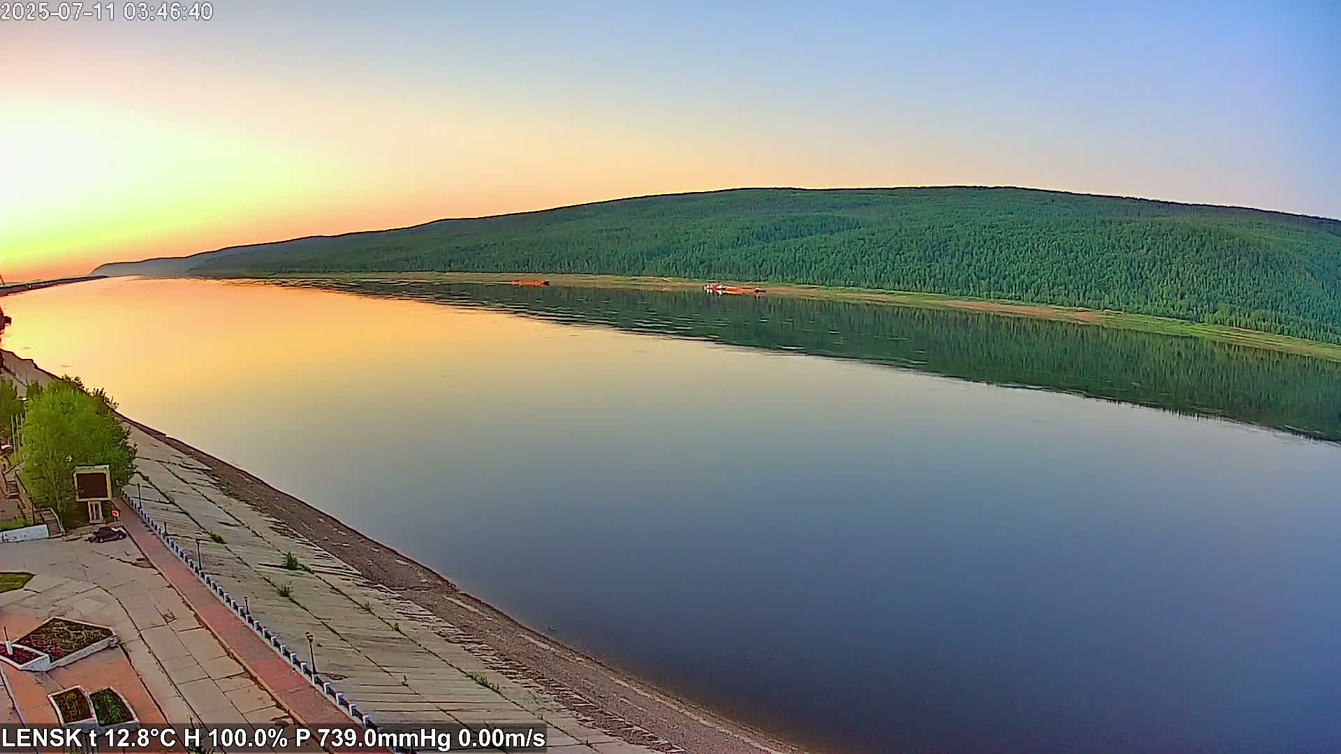 Lensk,  Lena River (Reka Lena) & River South Forest Live Cam - Lensk, Lensky, Sakha, Far Eastern (Dal'nevostochnyy), Russia