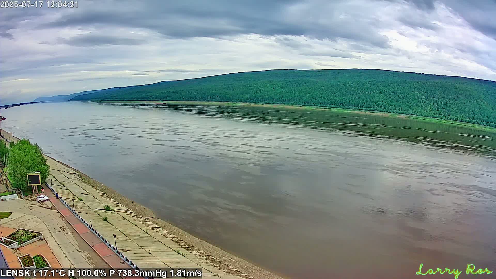 Lensk,  Lena River (Reka Lena) & River South Forest Live Cam - Lensk, Lensky, Sakha, Far Eastern (Dal'nevostochnyy), Russia
