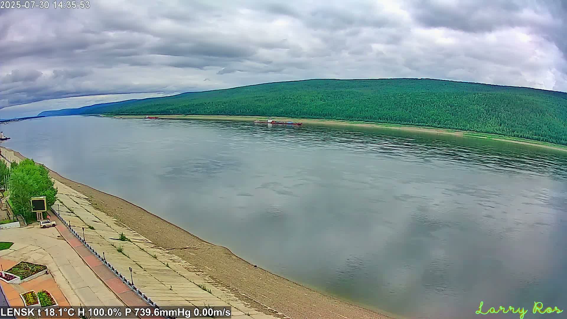 Lensk,  Lena River (Reka Lena) & River South Forest Live Cam - Lensk, Lensky, Sakha, Far Eastern (Dal'nevostochnyy), Russia