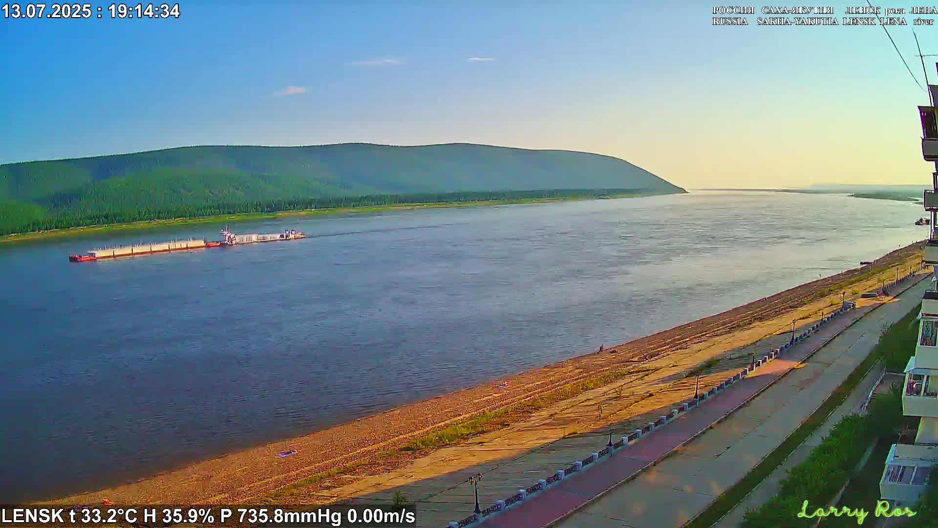Lensk,  Lena River (Reka Lena) towards South & River South Forest Live Cam - Lensk, Lensky, Sakha, Far Eastern (Dal'nevostochnyy), Russia