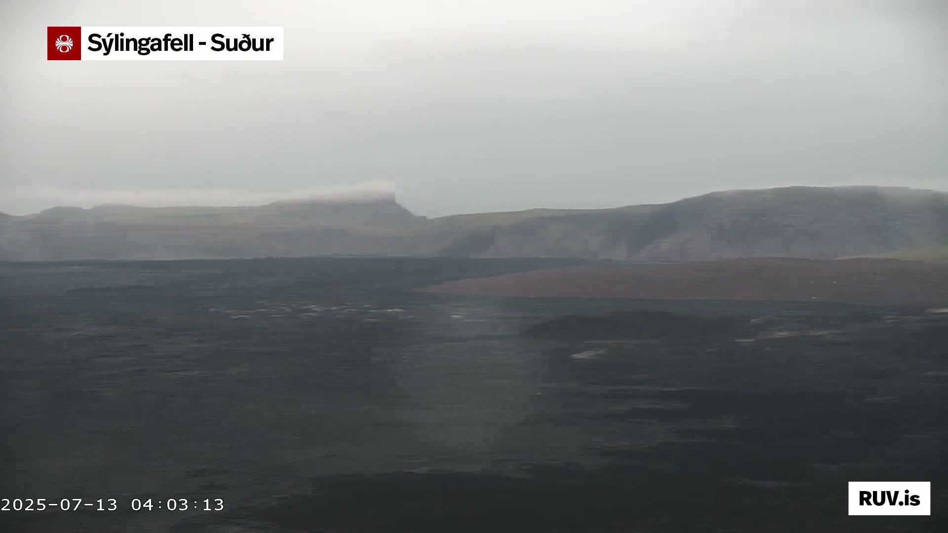Sýlingarfell Tuya Volcano towards South & Grindavik City Silhouette PTZ Live Cam - Grindavik, Grindavikurbaer (Grindavíkurbær), Southern Peninsula (Suðurnes), Iceland