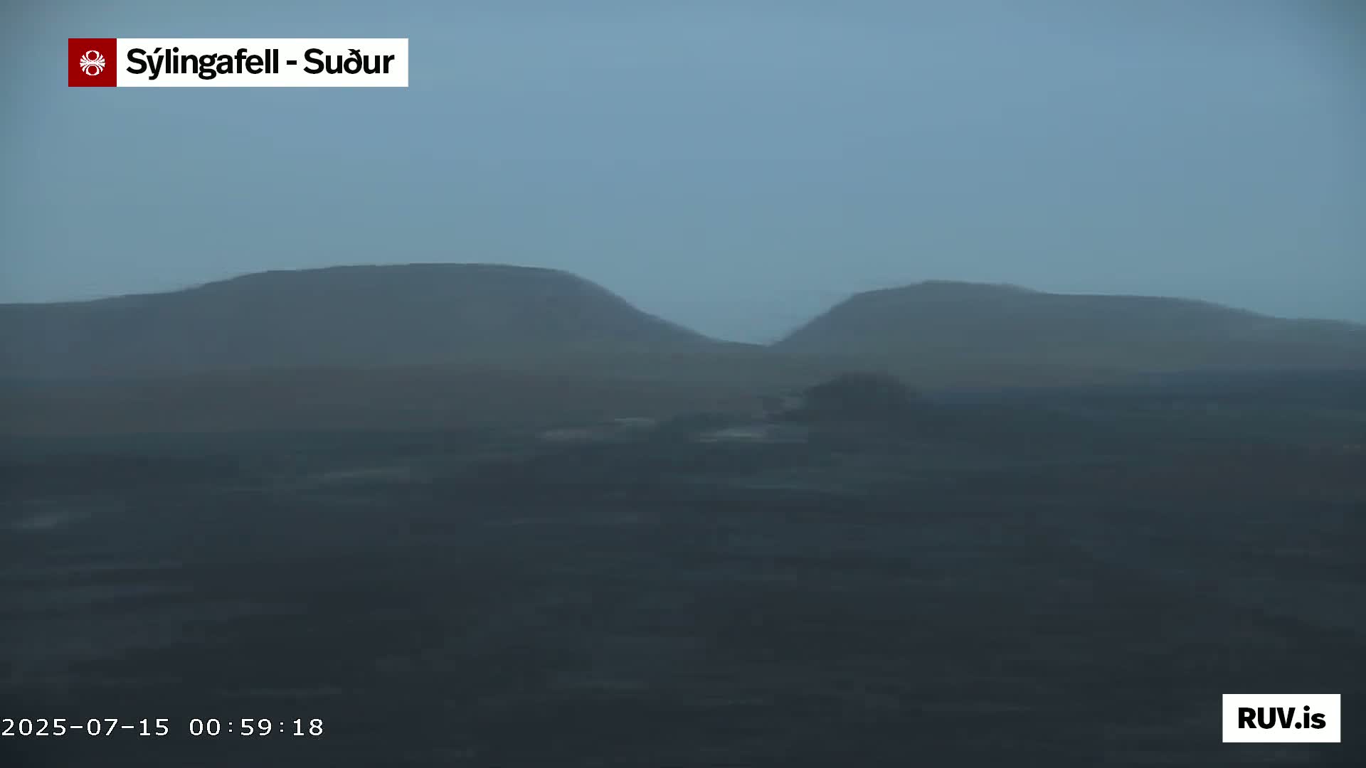 Sýlingarfell Tuya Volcano towards South & Grindavik City Silhouette PTZ Live Cam - Grindavik, Grindavikurbaer (Grindavíkurbær), Southern Peninsula (Suðurnes), Iceland