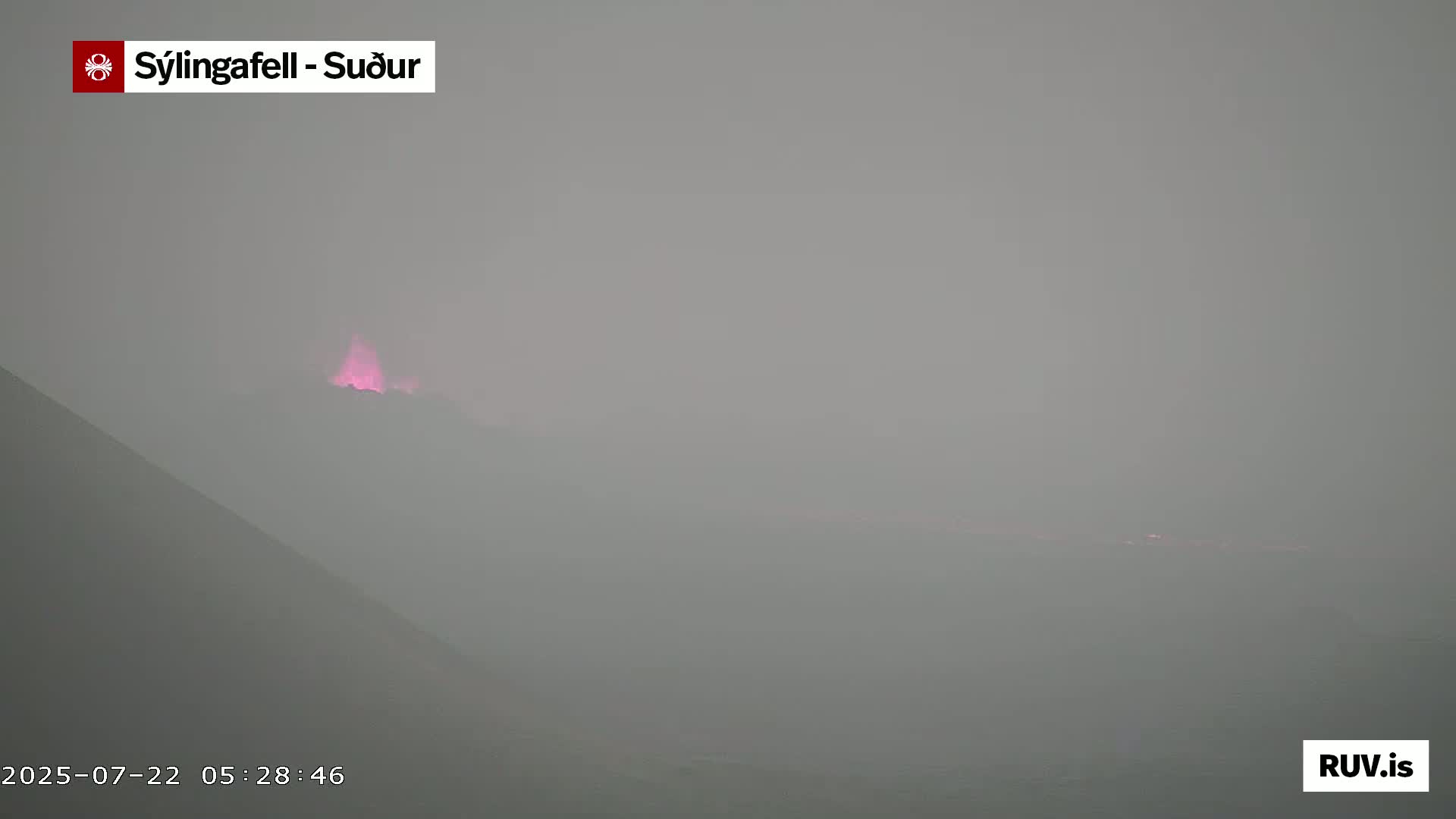 Sýlingarfell Tuya Volcano towards South & Grindavik City Silhouette PTZ Live Cam - Grindavik, Grindavikurbaer (Grindavíkurbær), Southern Peninsula (Suðurnes), Iceland