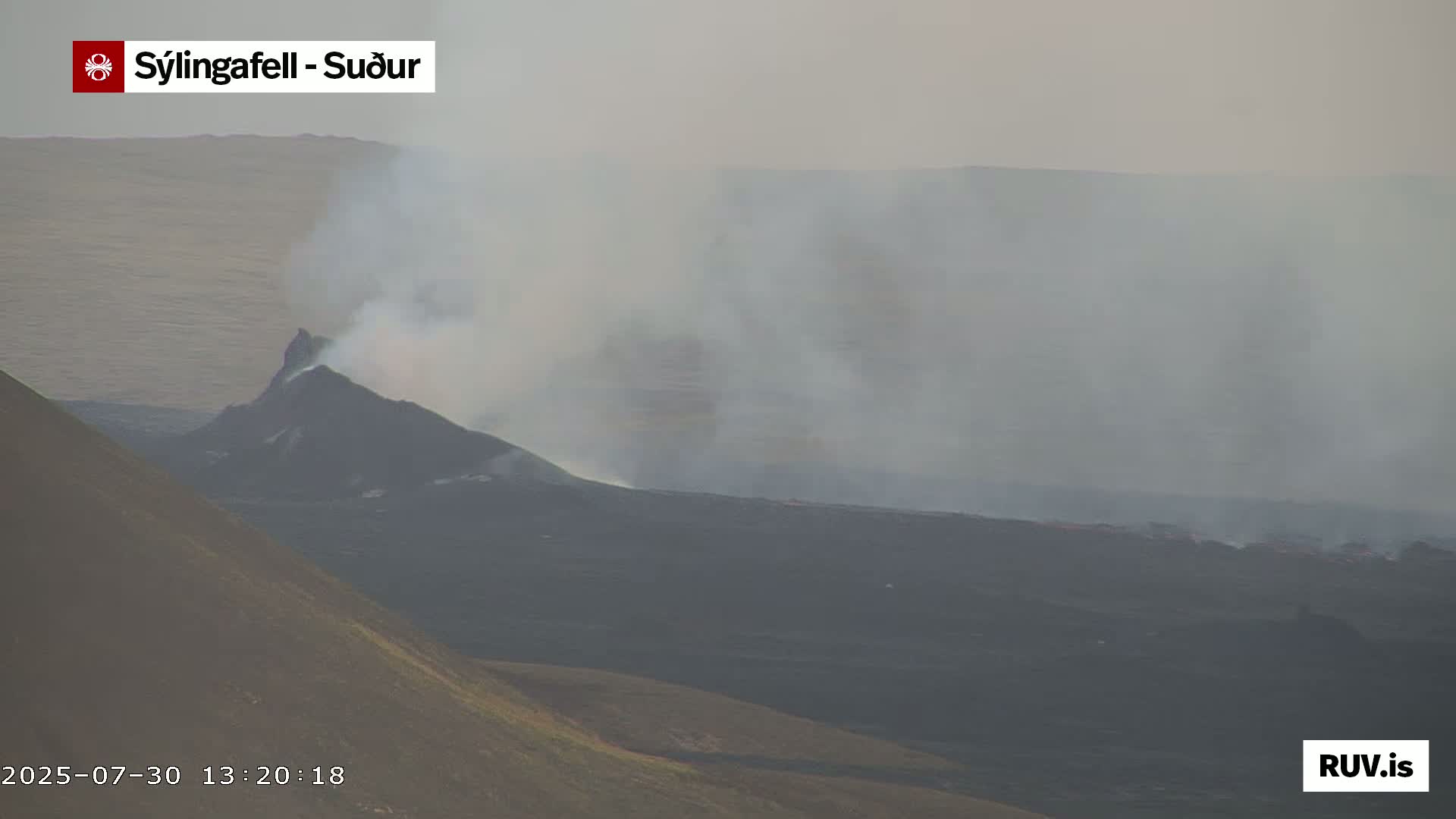 Sýlingarfell Tuya Volcano towards South & Grindavik City Silhouette PTZ Live Cam - Grindavik, Grindavikurbaer (Grindavíkurbær), Southern Peninsula (Suðurnes), Iceland