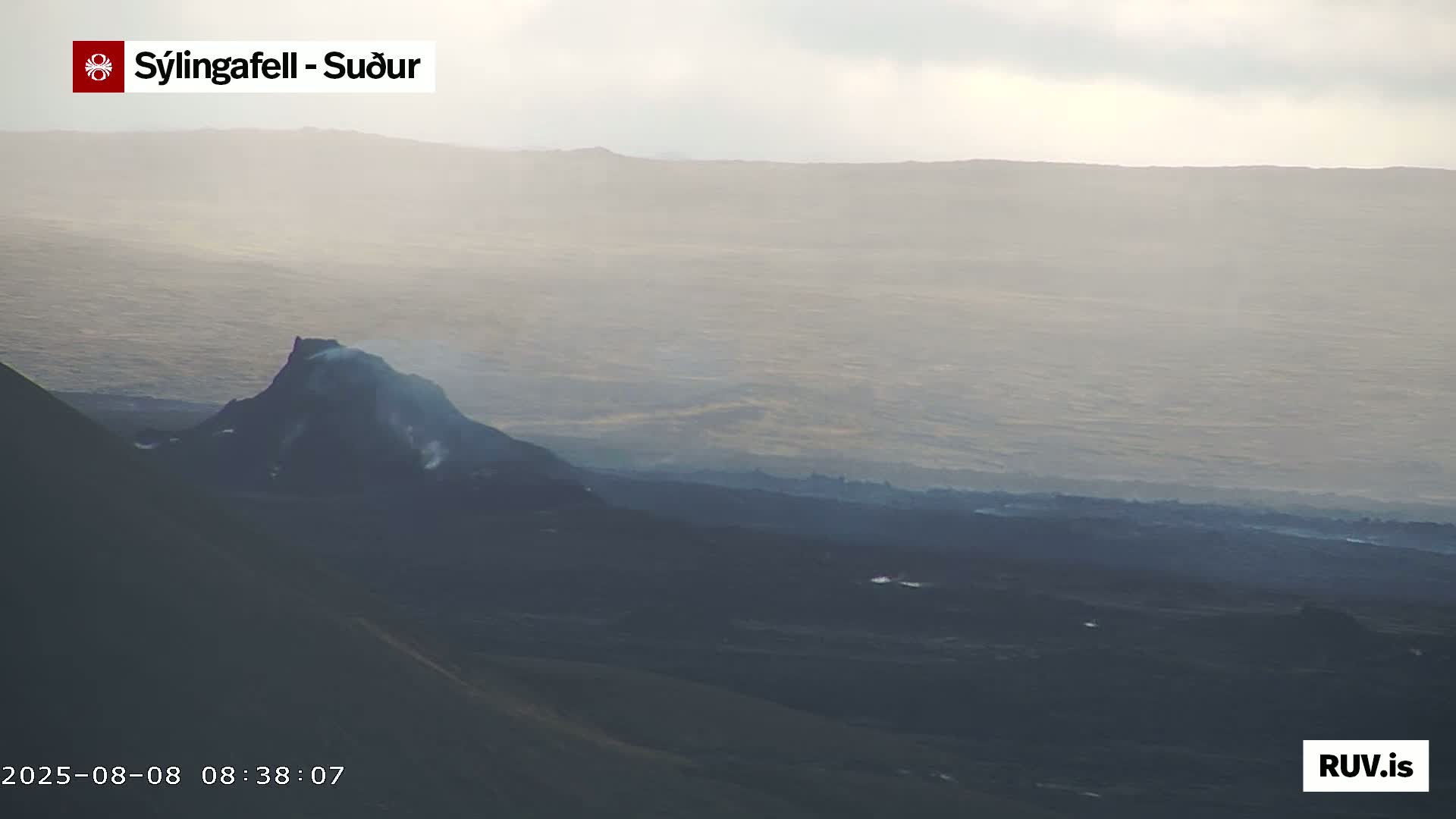 Sýlingarfell Tuya Volcano towards South & Grindavik City Silhouette PTZ Live Cam - Grindavik, Grindavikurbaer (Grindavíkurbær), Southern Peninsula (Suðurnes), Iceland