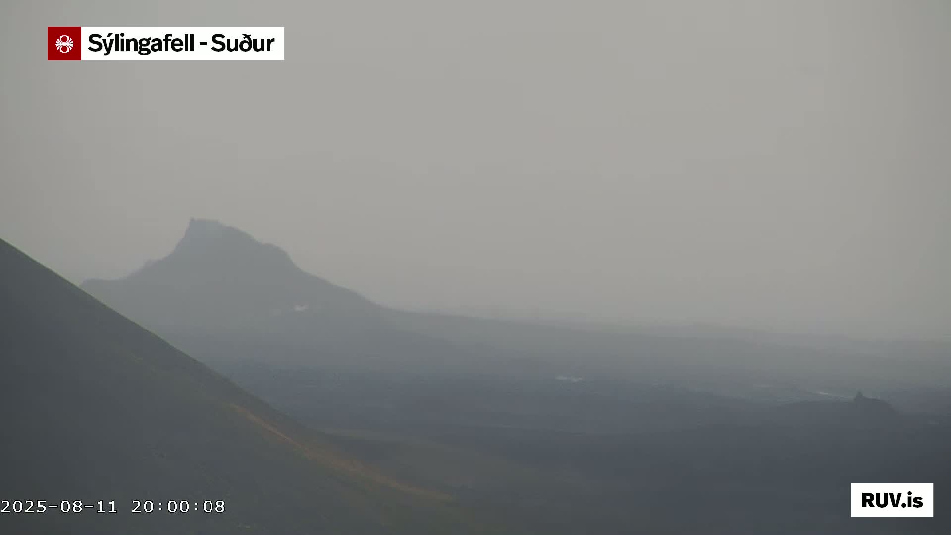 Sýlingarfell Tuya Volcano towards South & Grindavik City Silhouette PTZ Live Cam - Grindavik, Grindavikurbaer (Grindavíkurbær), Southern Peninsula (Suðurnes), Iceland