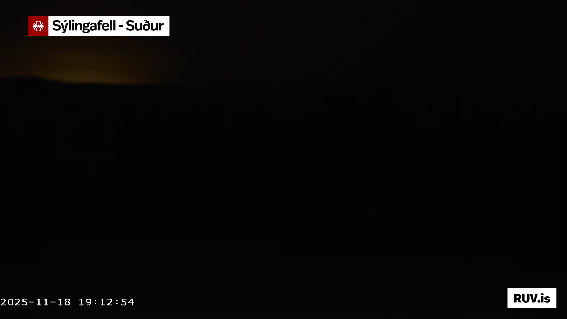 Sýlingarfell Tuya Volcano towards South & Grindavik City Silhouette PTZ Live Cam - Grindavik, Grindavikurbaer (Grindavíkurbær), Southern Peninsula (Suðurnes), Iceland