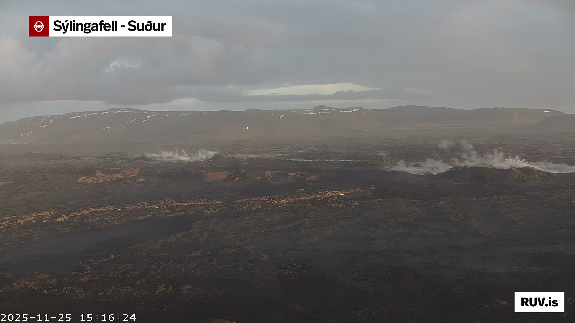 Sýlingarfell Tuya Volcano towards South & Grindavik City Silhouette PTZ Live Cam - Grindavik, Grindavikurbaer (Grindavíkurbær), Southern Peninsula (Suðurnes), Iceland