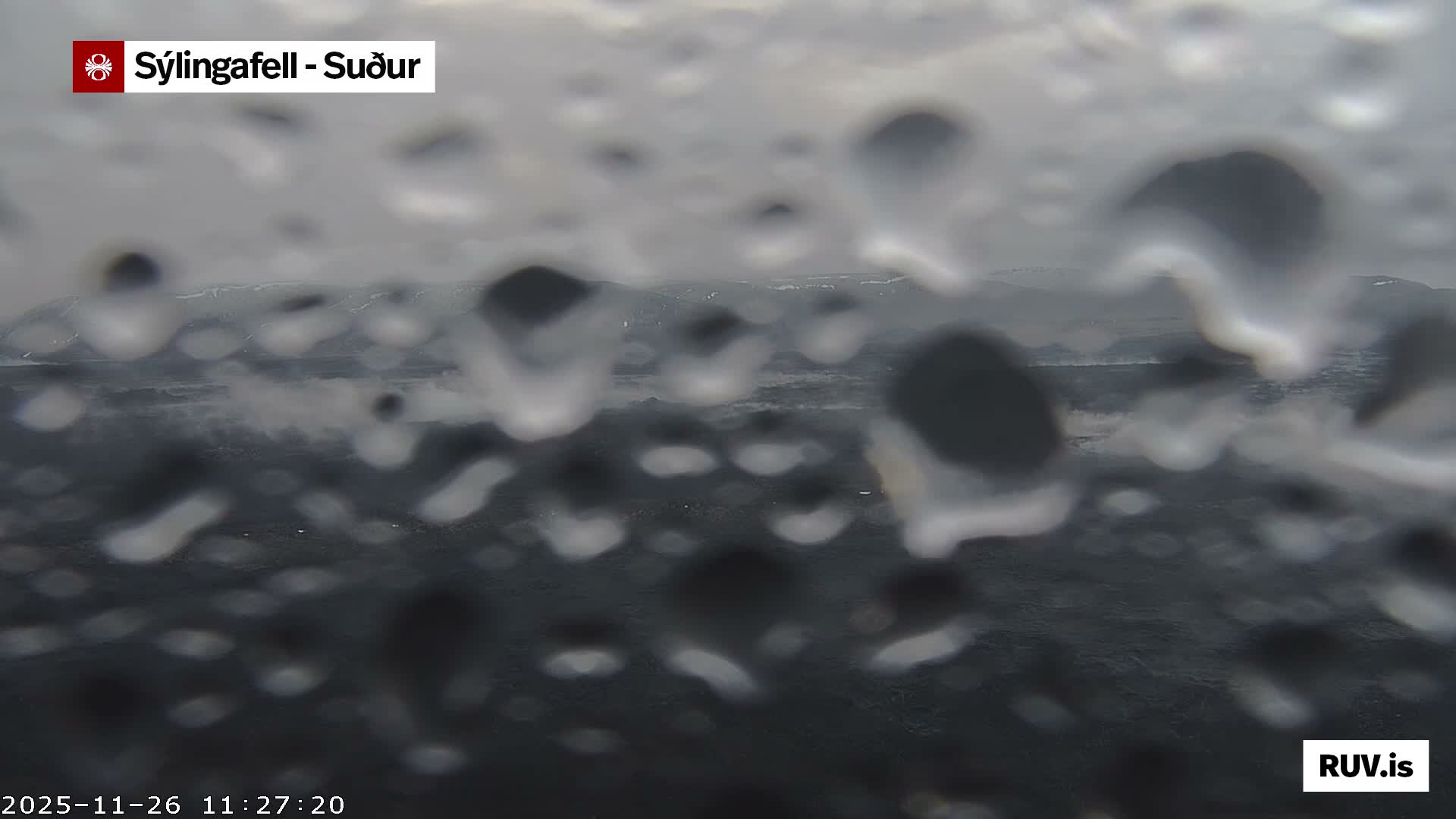 Sýlingarfell Tuya Volcano towards South & Grindavik City Silhouette PTZ Live Cam - Grindavik, Grindavikurbaer (Grindavíkurbær), Southern Peninsula (Suðurnes), Iceland