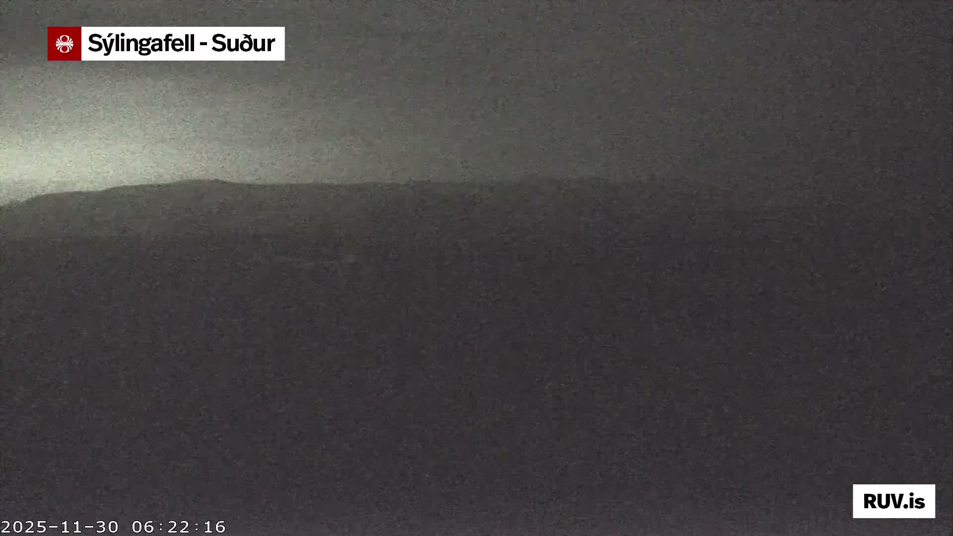 Sýlingarfell Tuya Volcano towards South & Grindavik City Silhouette PTZ Live Cam - Grindavik, Grindavikurbaer (Grindavíkurbær), Southern Peninsula (Suðurnes), Iceland