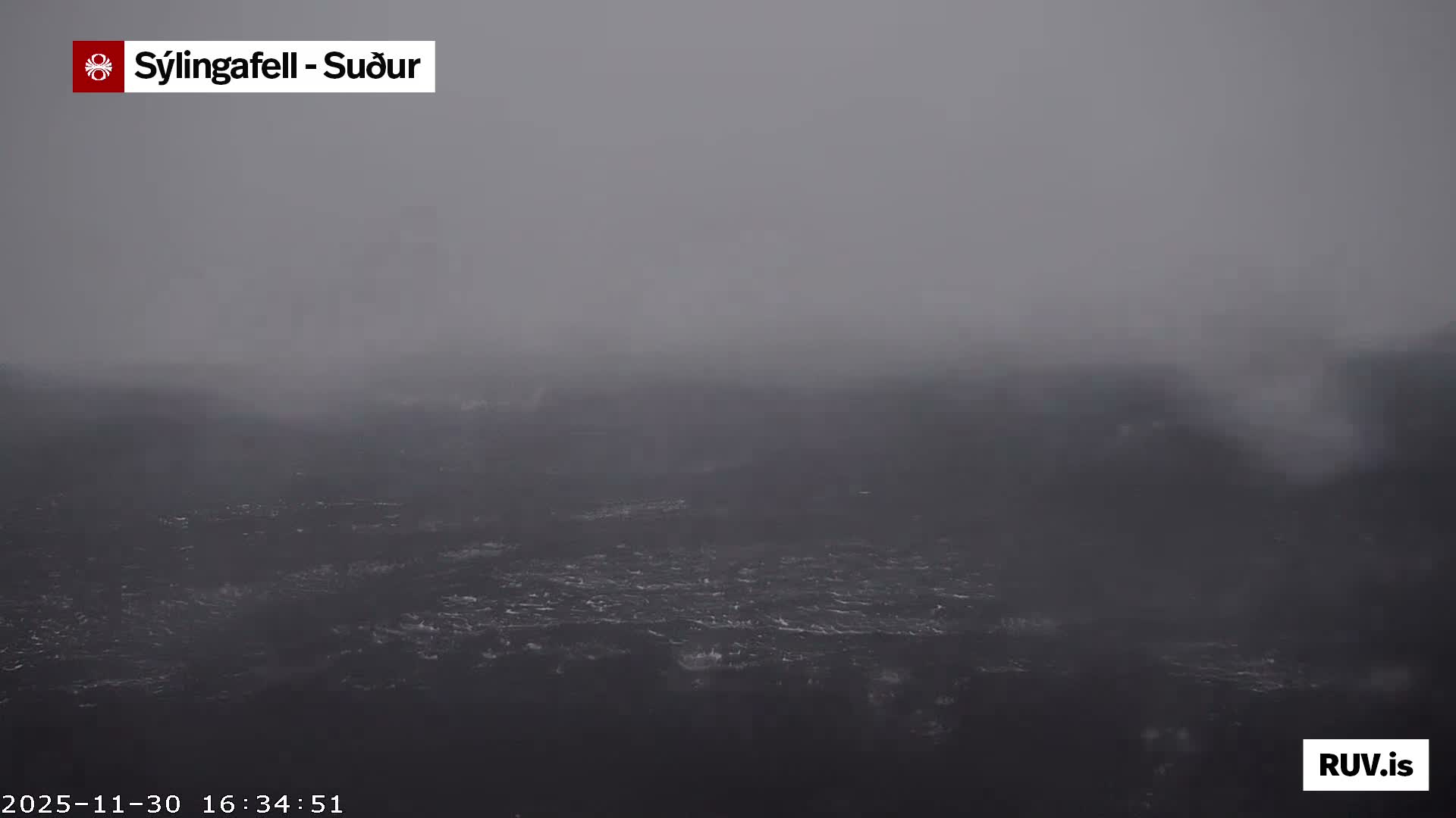 Sýlingarfell Tuya Volcano towards South & Grindavik City Silhouette PTZ Live Cam - Grindavik, Grindavikurbaer (Grindavíkurbær), Southern Peninsula (Suðurnes), Iceland