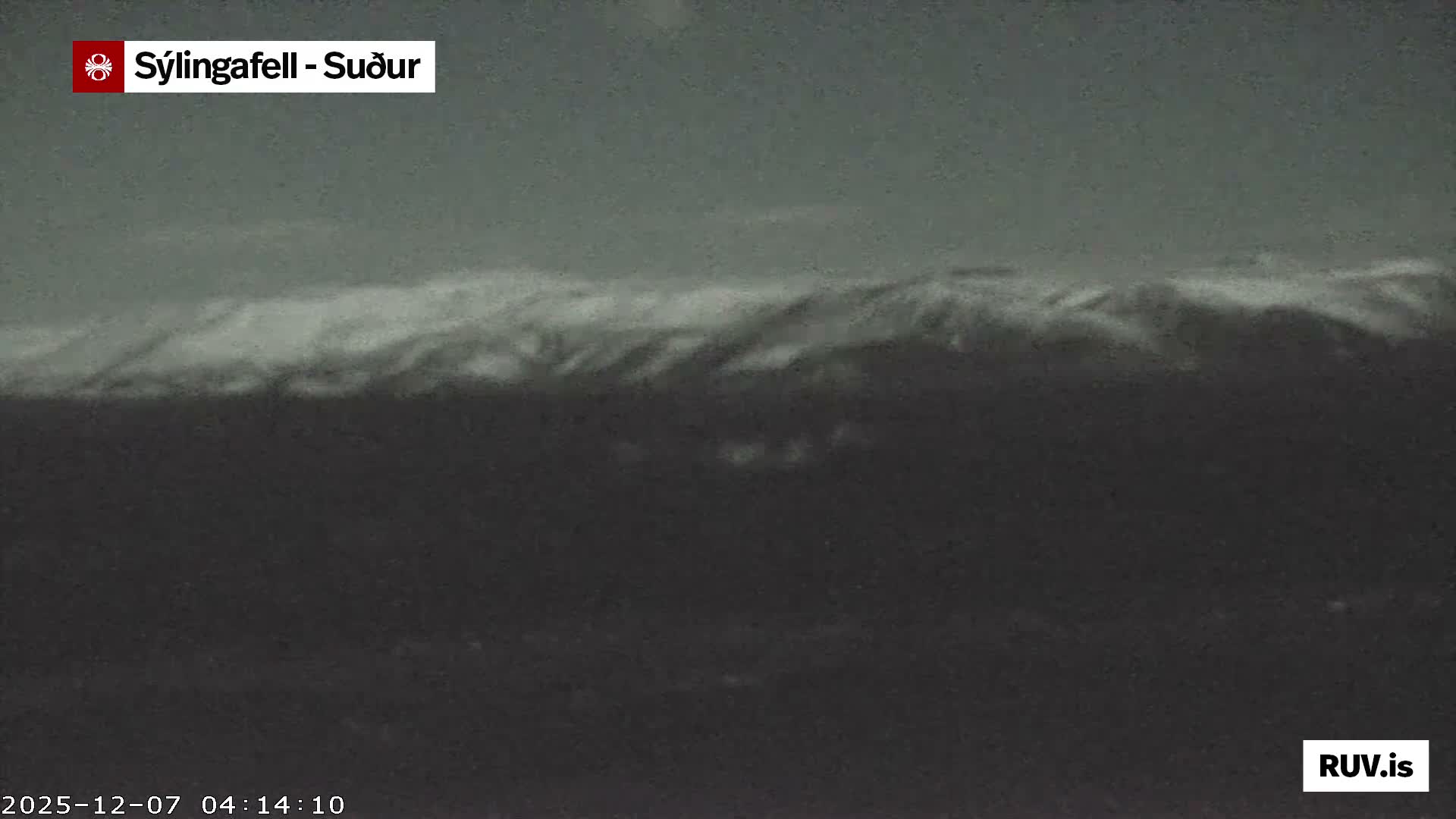 Sýlingarfell Tuya Volcano towards South & Grindavik City Silhouette PTZ Live Cam - Grindavik, Grindavikurbaer (Grindavíkurbær), Southern Peninsula (Suðurnes), Iceland