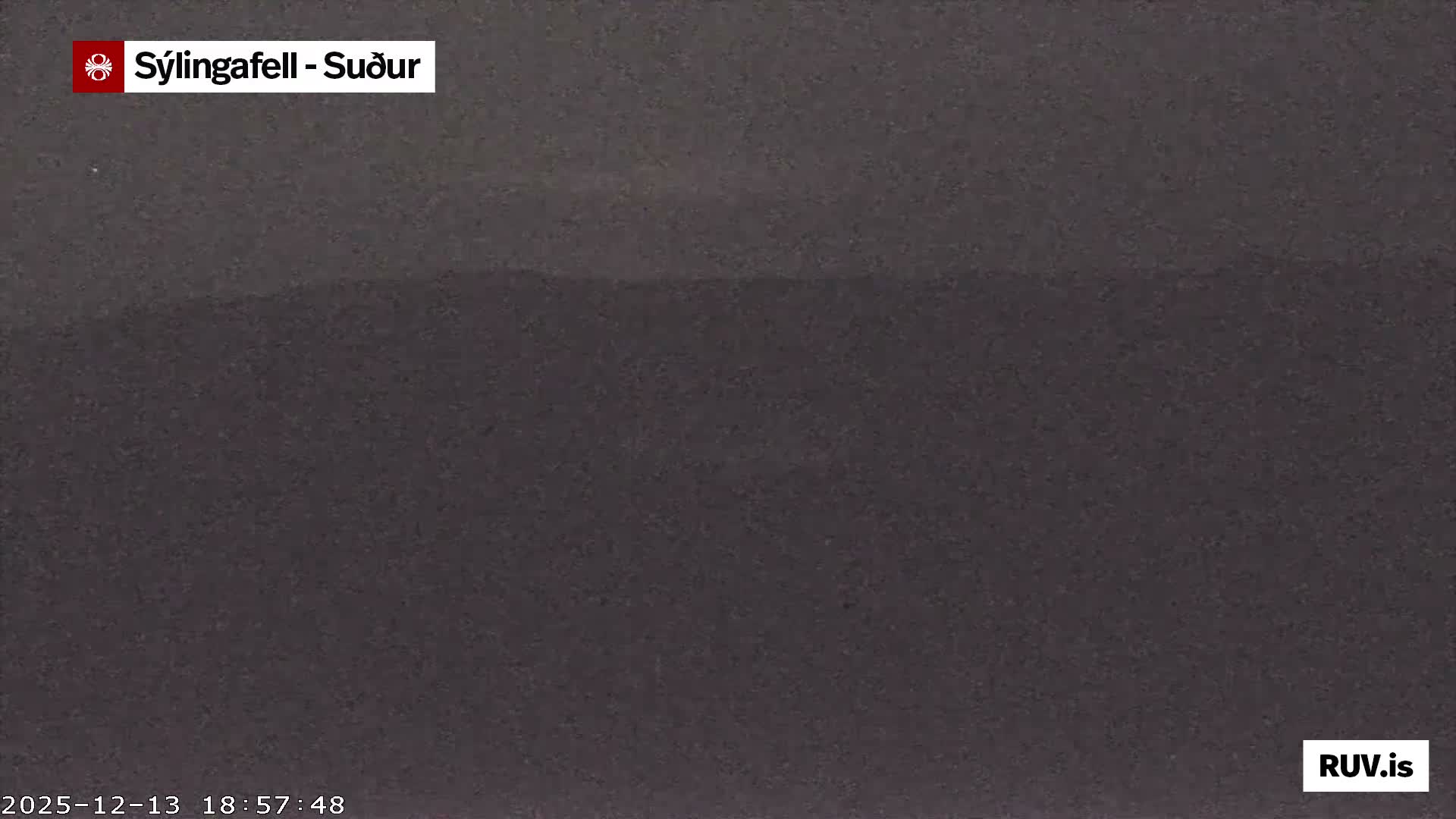 Sýlingarfell Tuya Volcano towards South & Grindavik City Silhouette PTZ Live Cam - Grindavik, Grindavikurbaer (Grindavíkurbær), Southern Peninsula (Suðurnes), Iceland