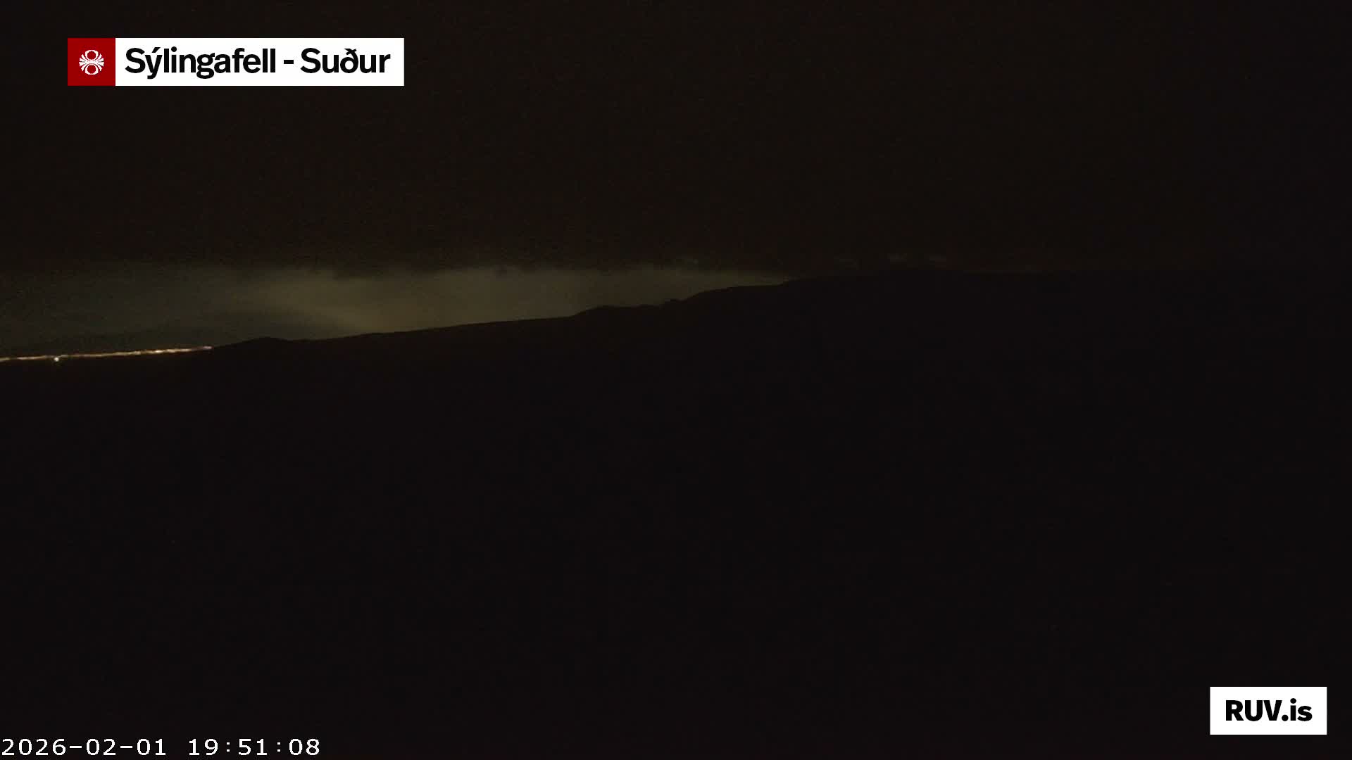 Sýlingarfell Tuya Volcano towards South & Grindavik City Silhouette PTZ Live Cam - Grindavik, Grindavikurbaer (Grindavíkurbær), Southern Peninsula (Suðurnes), Iceland
