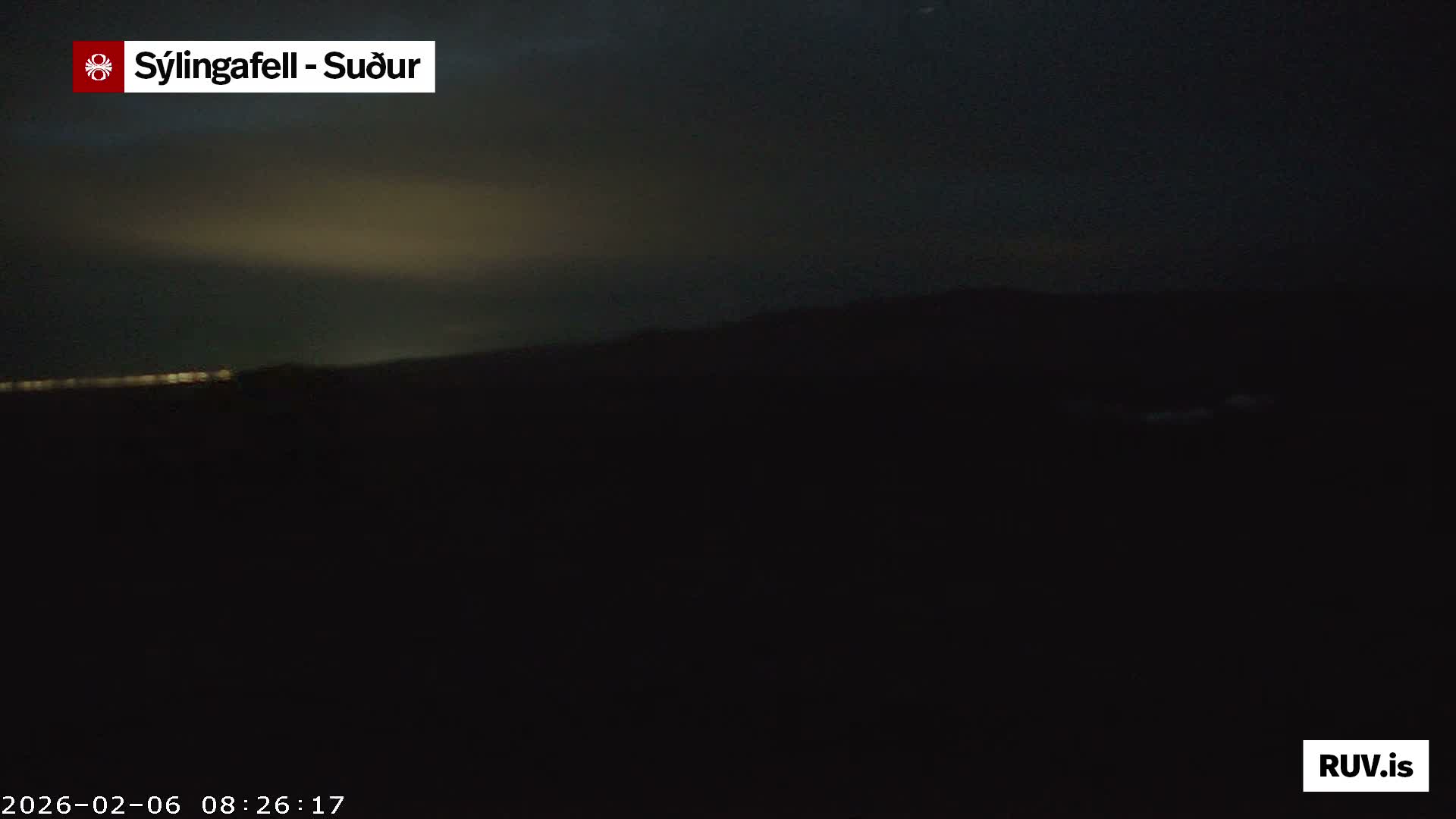 Sýlingarfell Tuya Volcano towards South & Grindavik City Silhouette PTZ Live Cam - Grindavik, Grindavikurbaer (Grindavíkurbær), Southern Peninsula (Suðurnes), Iceland
