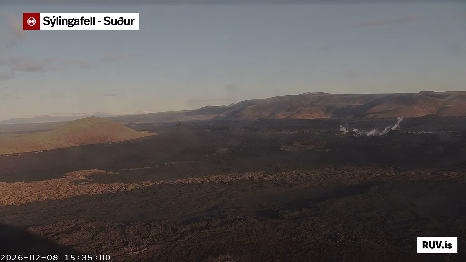 Sýlingarfell Tuya Volcano towards South & Grindavik City Silhouette PTZ Live Cam - Grindavik, Grindavikurbaer (Grindavíkurbær), Southern Peninsula (Suðurnes), Iceland