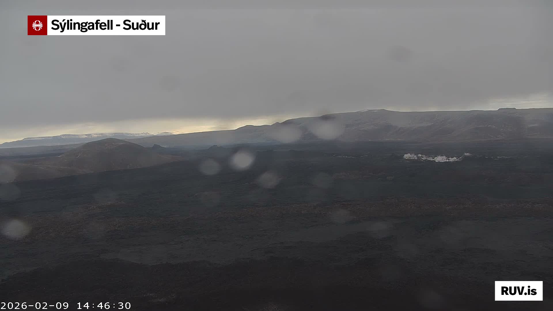 Sýlingarfell Tuya Volcano towards South & Grindavik City Silhouette PTZ Live Cam - Grindavik, Grindavikurbaer (Grindavíkurbær), Southern Peninsula (Suðurnes), Iceland
