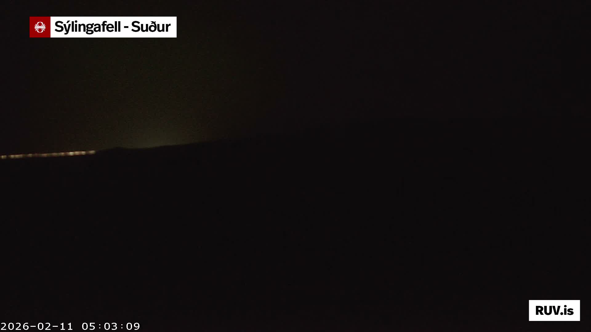 Sýlingarfell Tuya Volcano towards South & Grindavik City Silhouette PTZ Live Cam - Grindavik, Grindavikurbaer (Grindavíkurbær), Southern Peninsula (Suðurnes), Iceland
