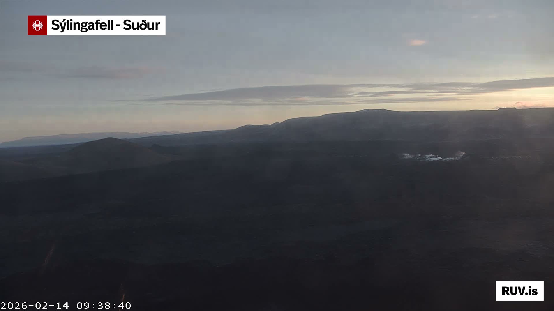 Sýlingarfell Tuya Volcano towards South & Grindavik City Silhouette PTZ Live Cam - Grindavik, Grindavikurbaer (Grindavíkurbær), Southern Peninsula (Suðurnes), Iceland