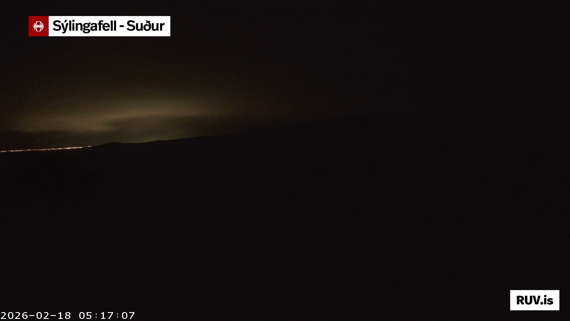 Sýlingarfell Tuya Volcano towards South & Grindavik City Silhouette PTZ Live Cam - Grindavik, Grindavikurbaer (Grindavíkurbær), Southern Peninsula (Suðurnes), Iceland