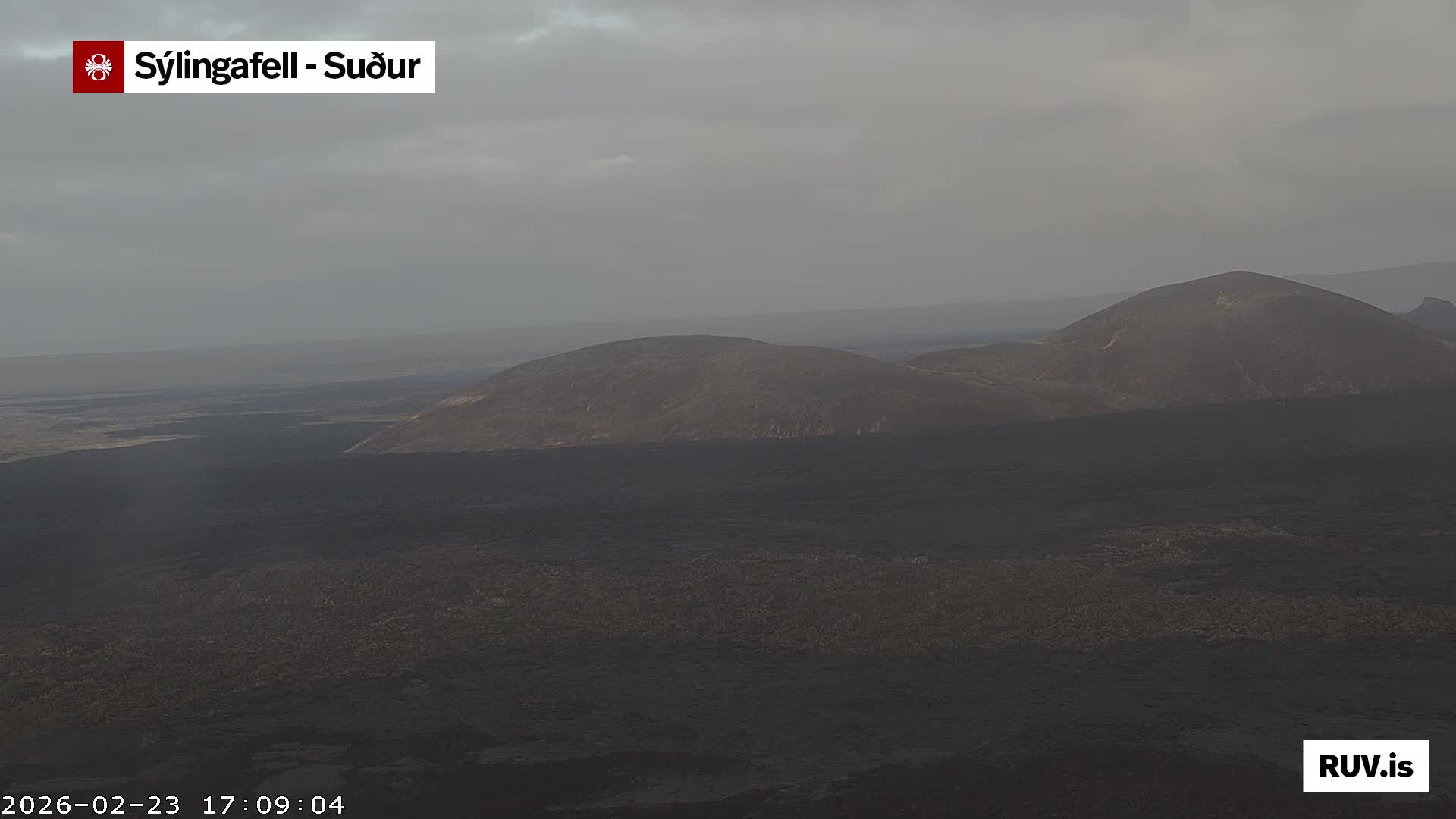 Sýlingarfell Tuya Volcano towards South & Grindavik City Silhouette PTZ Live Cam - Grindavik, Grindavikurbaer (Grindavíkurbær), Southern Peninsula (Suðurnes), Iceland