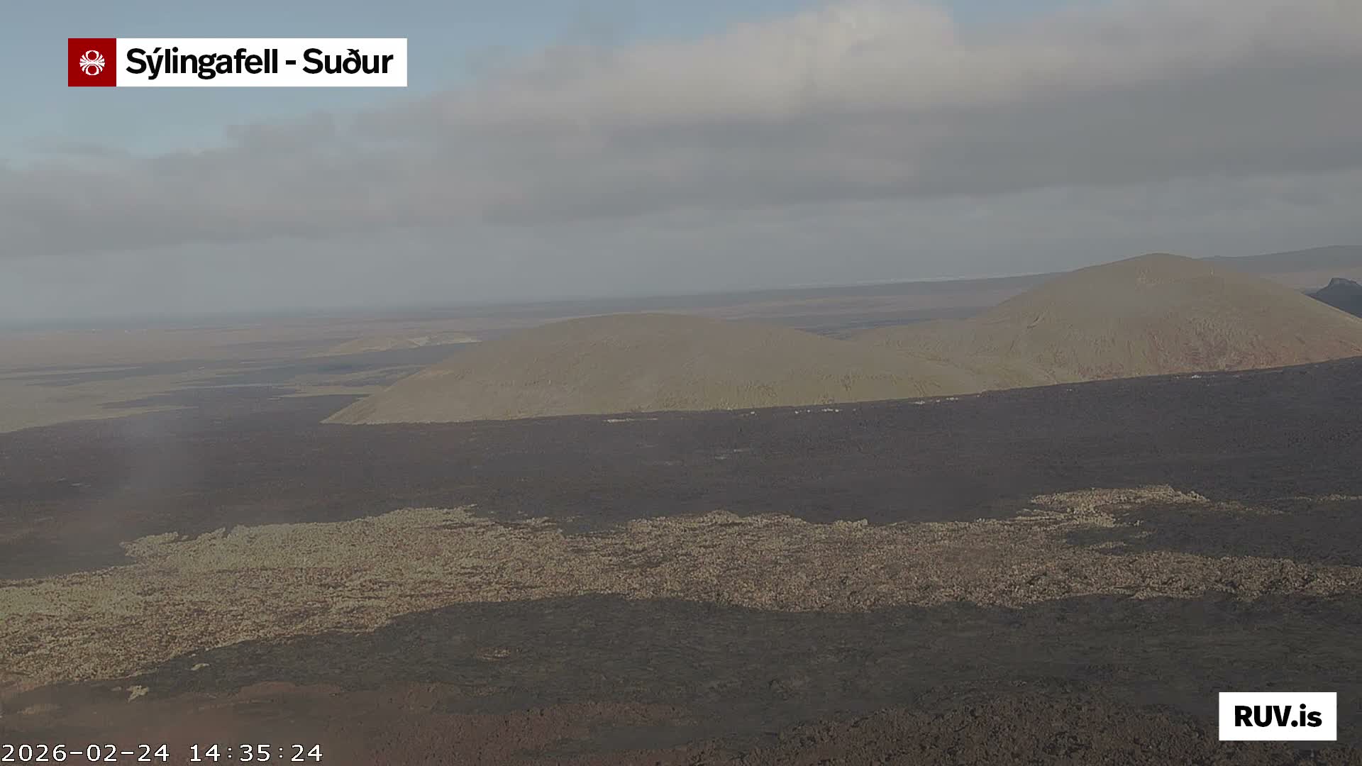 Sýlingarfell Tuya Volcano towards South & Grindavik City Silhouette PTZ Live Cam - Grindavik, Grindavikurbaer (Grindavíkurbær), Southern Peninsula (Suðurnes), Iceland