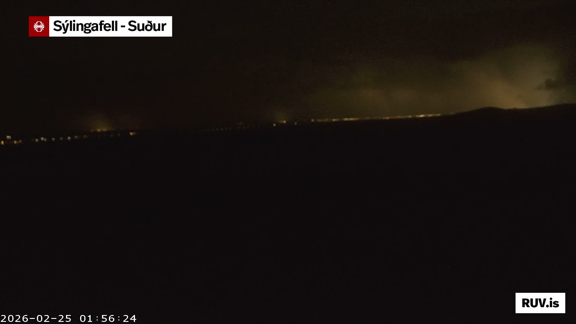 Sýlingarfell Tuya Volcano towards South & Grindavik City Silhouette PTZ Live Cam - Grindavik, Grindavikurbaer (Grindavíkurbær), Southern Peninsula (Suðurnes), Iceland