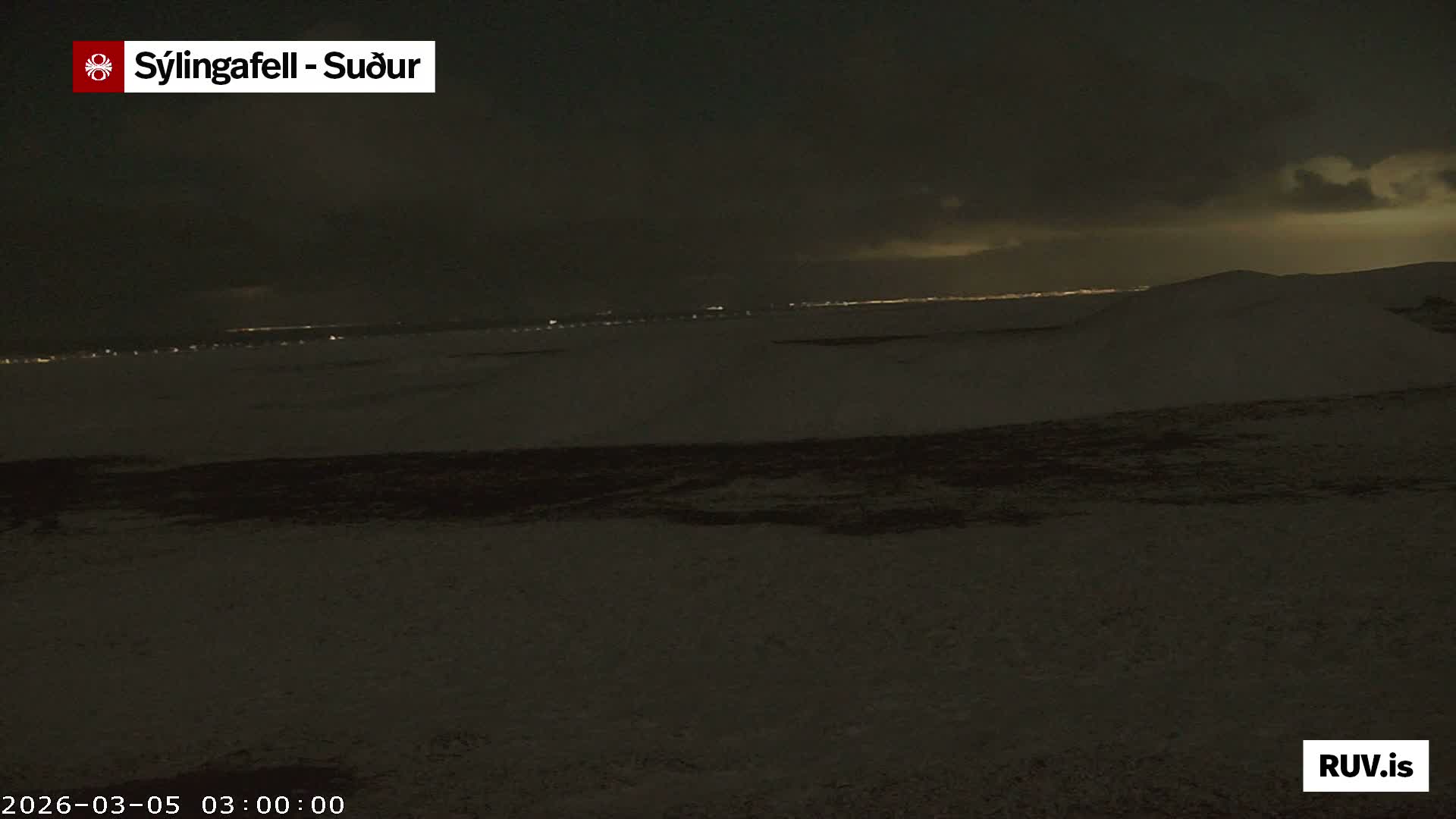 Sýlingarfell Tuya Volcano towards South & Grindavik City Silhouette PTZ Live Cam - Grindavik, Grindavikurbaer (Grindavíkurbær), Southern Peninsula (Suðurnes), Iceland