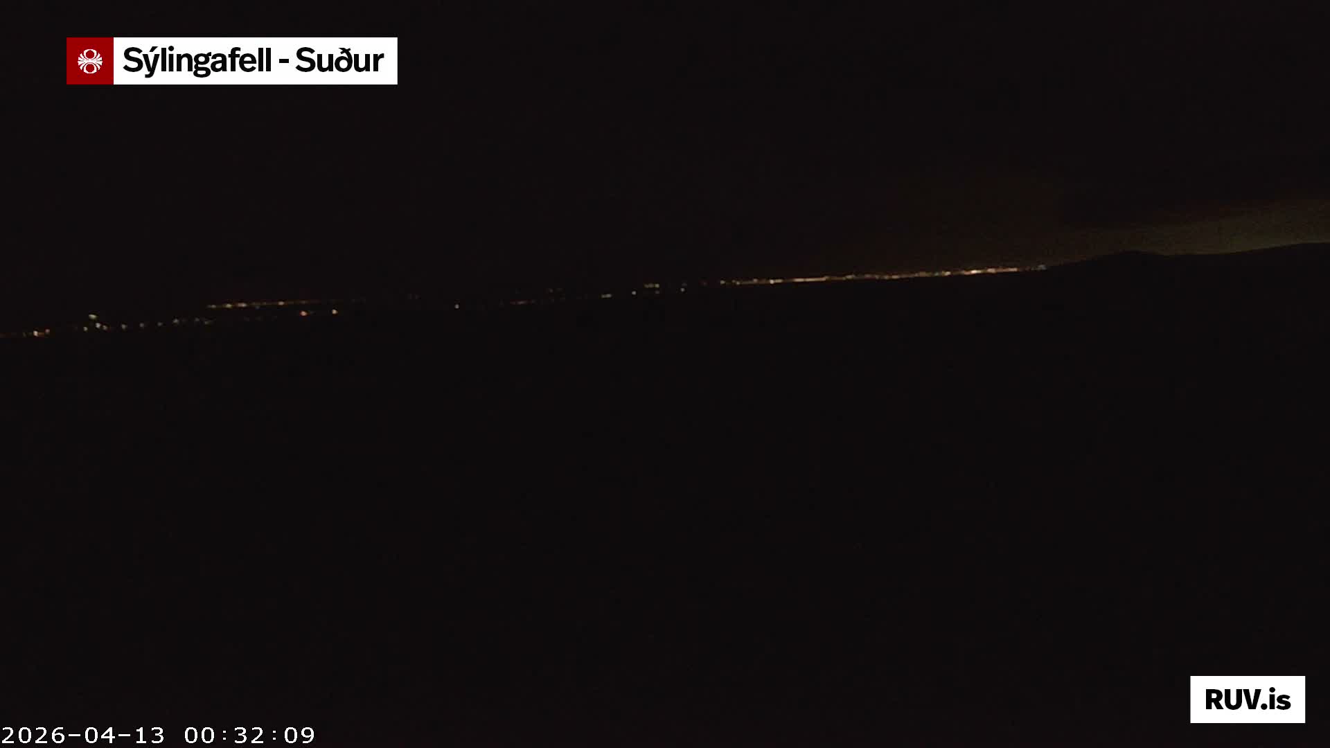 Sýlingarfell Tuya Volcano towards South & Grindavik City Silhouette PTZ Live Cam - Grindavik, Grindavikurbaer (Grindavíkurbær), Southern Peninsula (Suðurnes), Iceland