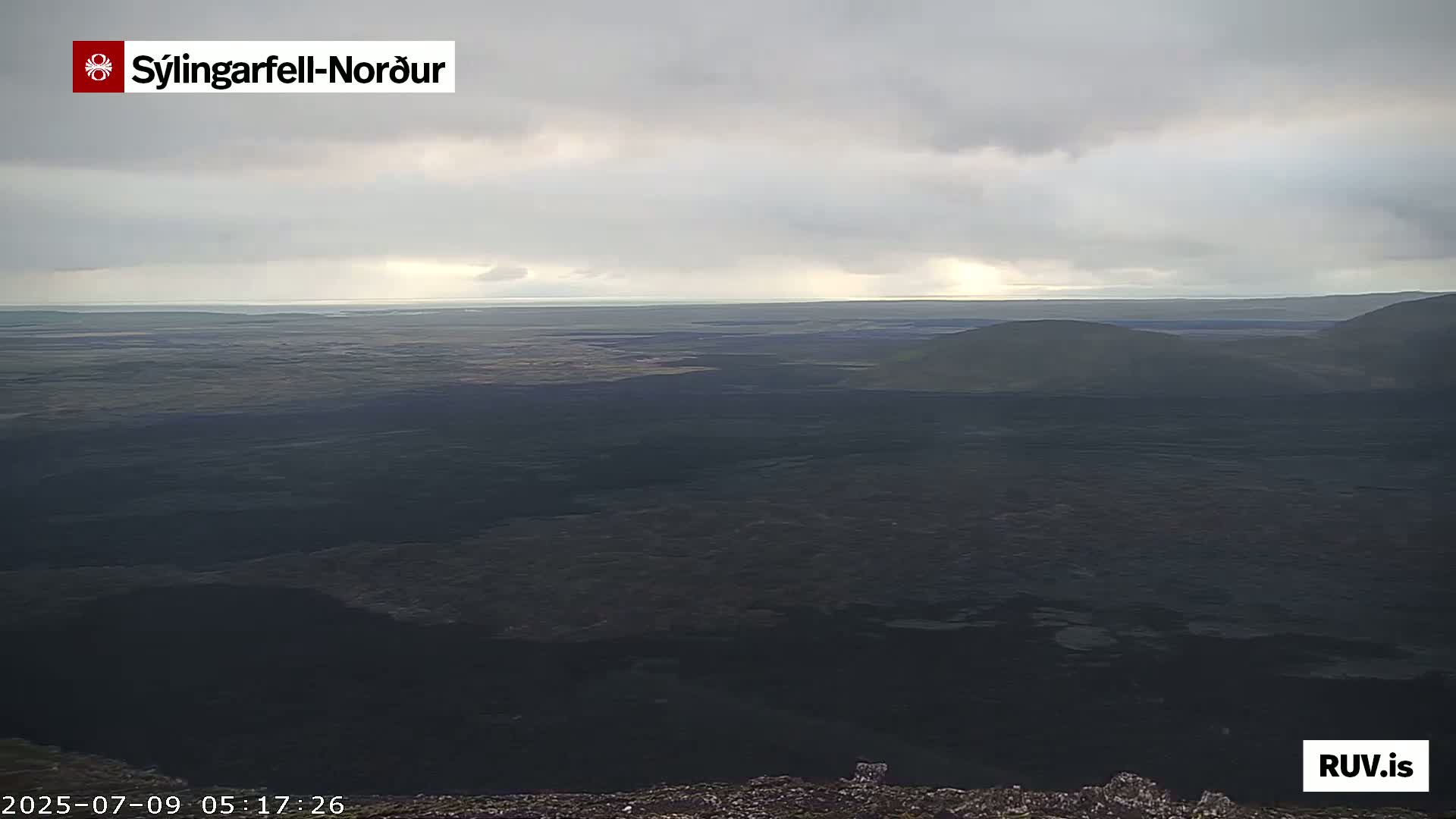 Sýlingarfell Tuya Volcano towards North PTZ Live Cam - Grindavik, Grindavikurbaer (Grindavíkurbær), Southern Peninsula (Suðurnes), Iceland