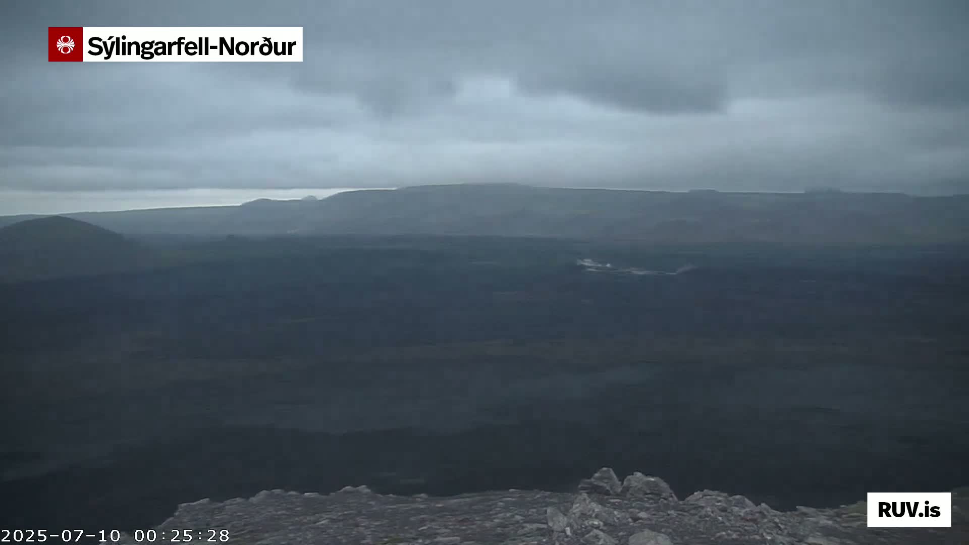 Sýlingarfell Tuya Volcano towards North PTZ Live Cam - Grindavik, Grindavikurbaer (Grindavíkurbær), Southern Peninsula (Suðurnes), Iceland