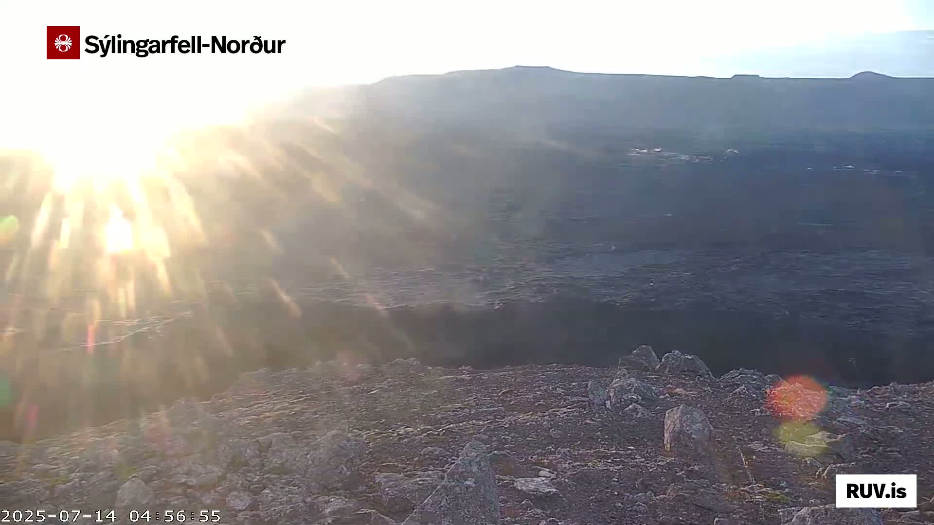 Sýlingarfell Tuya Volcano towards North PTZ Live Cam - Grindavik, Grindavikurbaer (Grindavíkurbær), Southern Peninsula (Suðurnes), Iceland