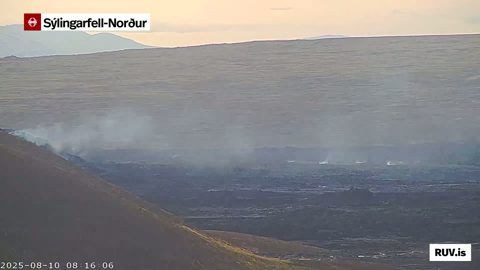 Sýlingarfell Tuya Volcano towards North PTZ Live Cam - Grindavik, Grindavikurbaer (Grindavíkurbær), Southern Peninsula (Suðurnes), Iceland