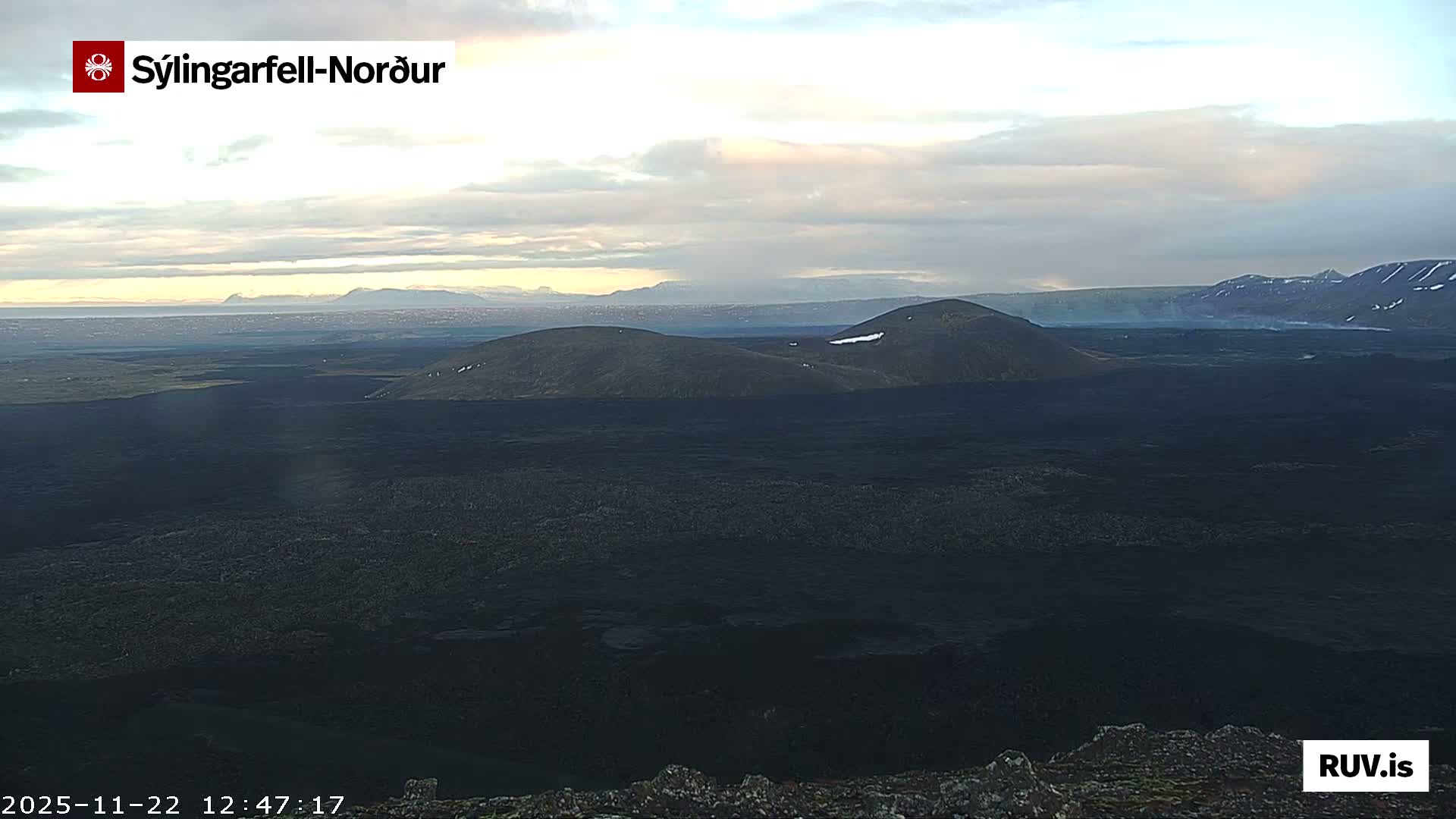 Sýlingarfell Tuya Volcano towards North PTZ Live Cam - Grindavik, Grindavikurbaer (Grindavíkurbær), Southern Peninsula (Suðurnes), Iceland