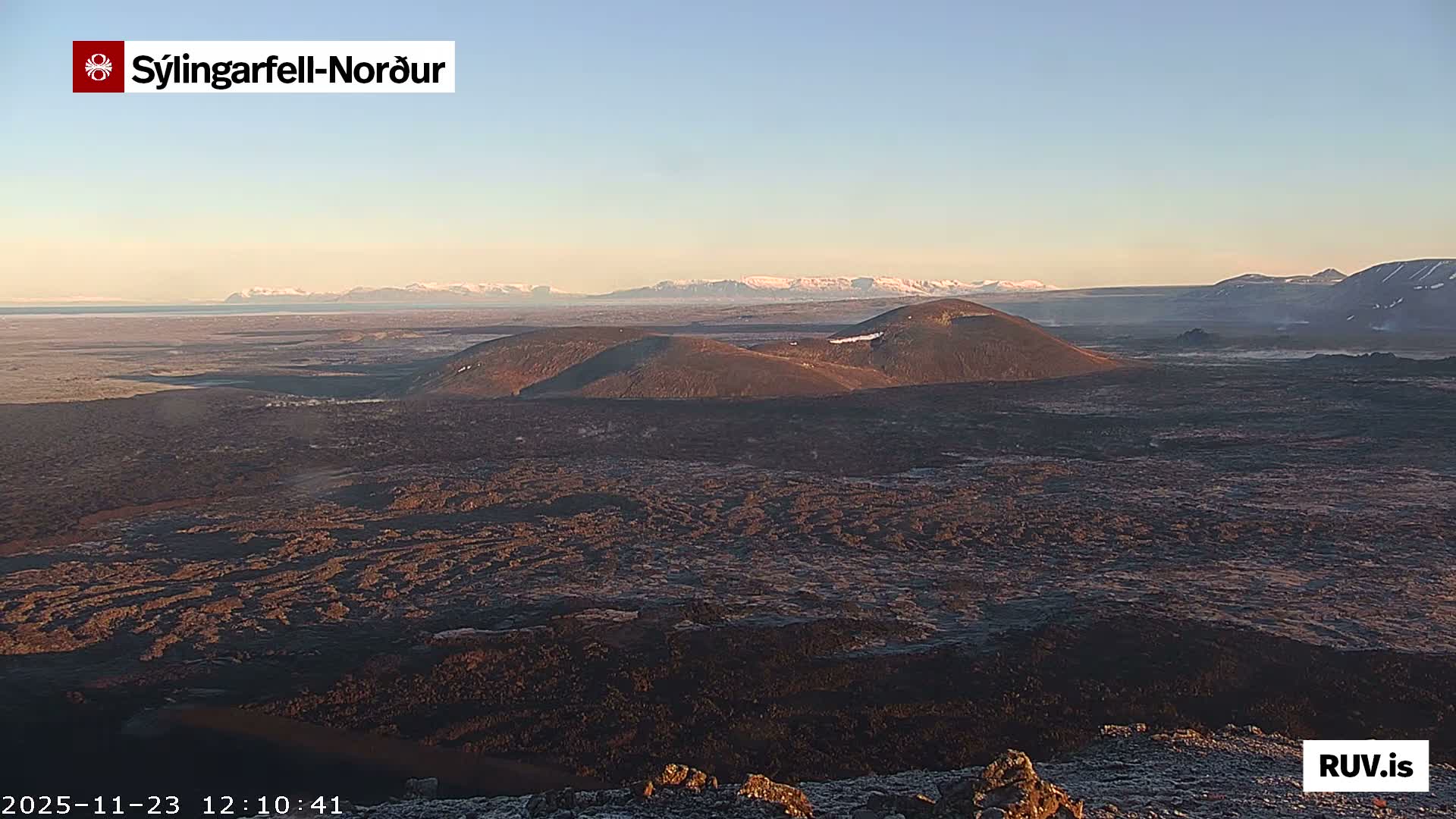 Sýlingarfell Tuya Volcano towards North PTZ Live Cam - Grindavik, Grindavikurbaer (Grindavíkurbær), Southern Peninsula (Suðurnes), Iceland