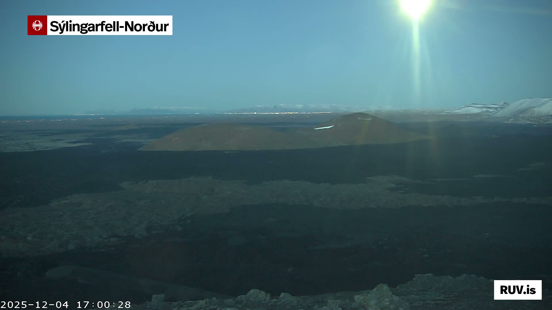 Sýlingarfell Tuya Volcano towards North PTZ Live Cam - Grindavik, Grindavikurbaer (Grindavíkurbær), Southern Peninsula (Suðurnes), Iceland