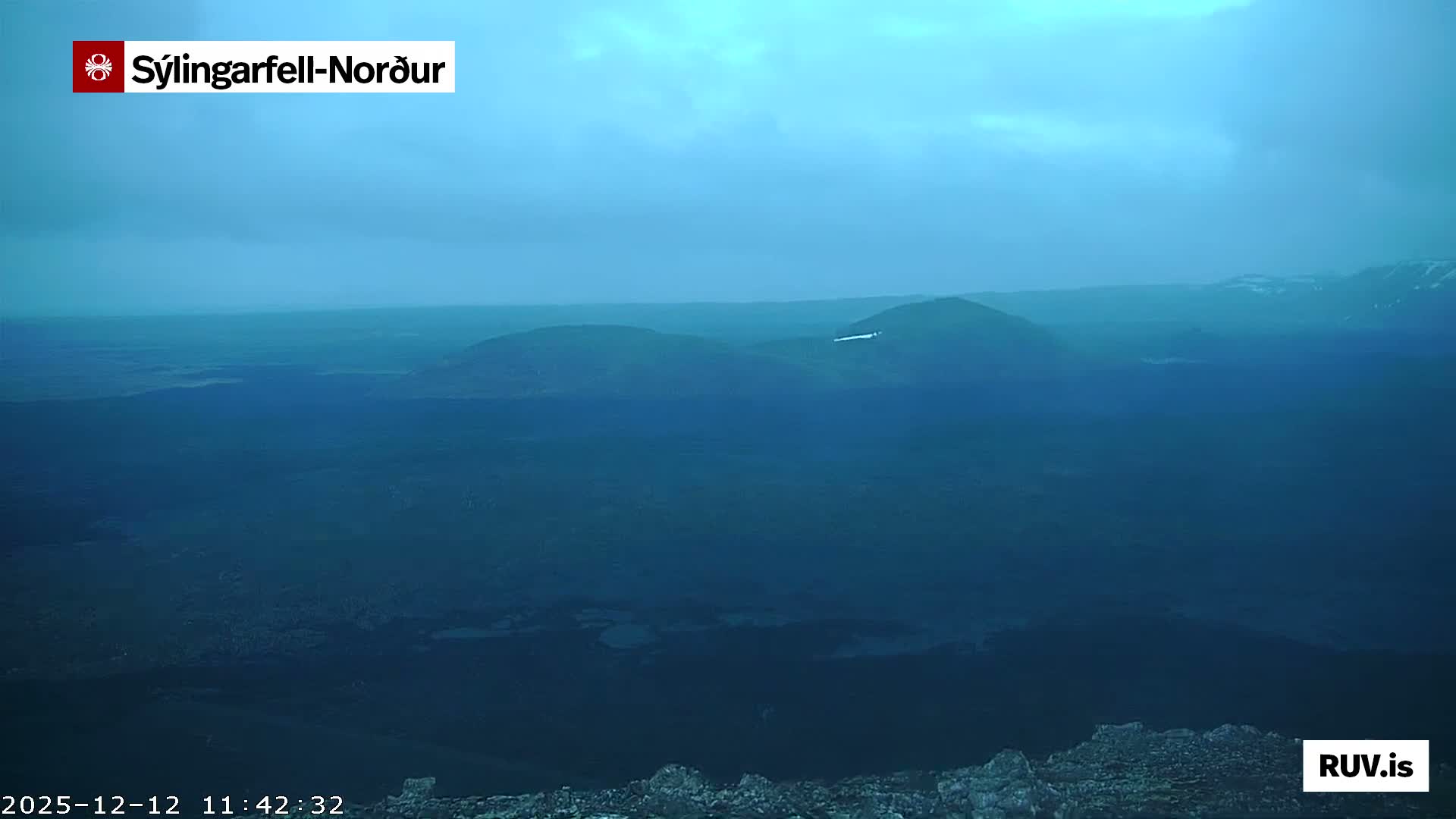 Sýlingarfell Tuya Volcano towards North PTZ Live Cam - Grindavik, Grindavikurbaer (Grindavíkurbær), Southern Peninsula (Suðurnes), Iceland