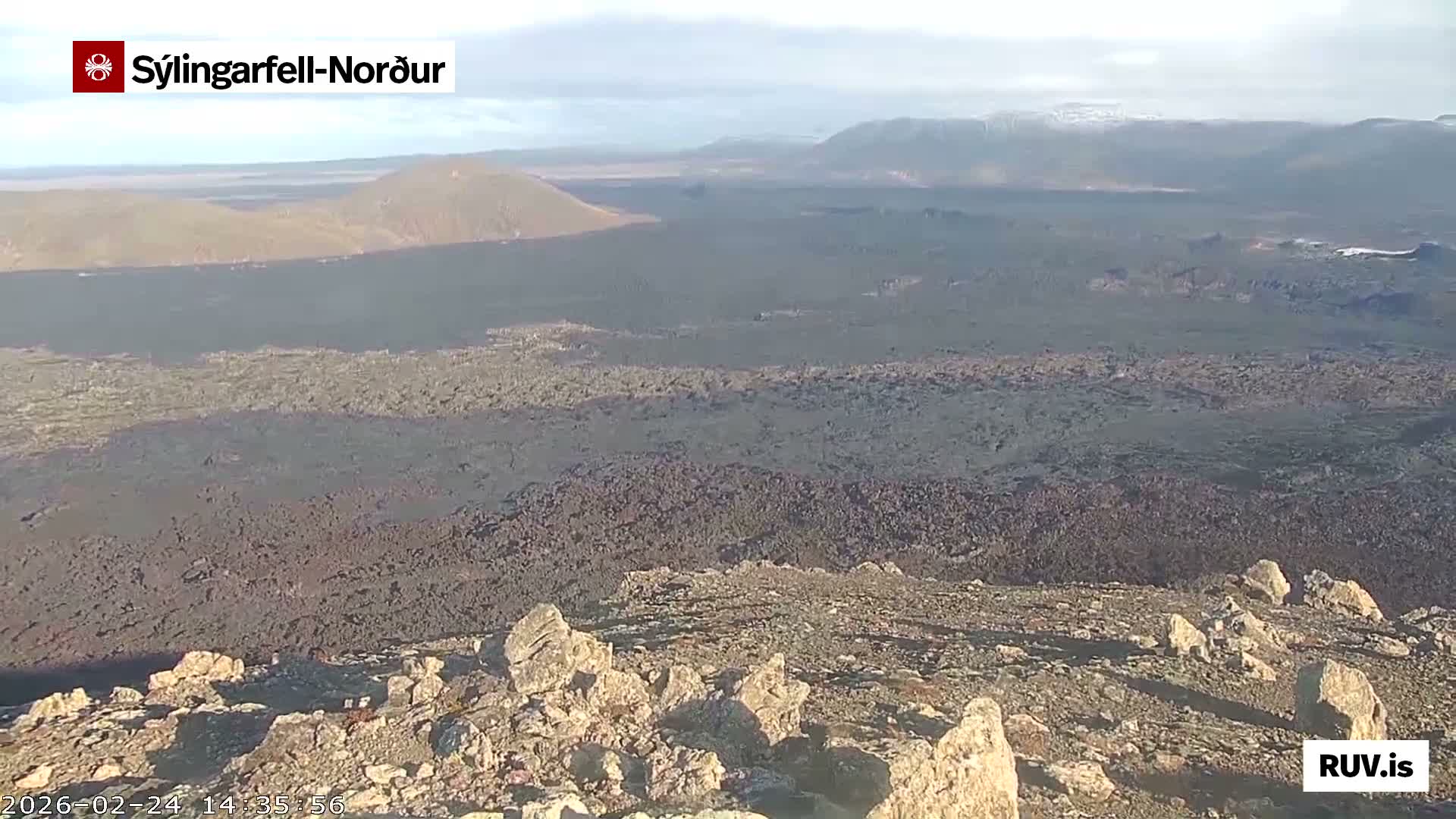 Sýlingarfell Tuya Volcano towards North PTZ Live Cam - Grindavik, Grindavikurbaer (Grindavíkurbær), Southern Peninsula (Suðurnes), Iceland