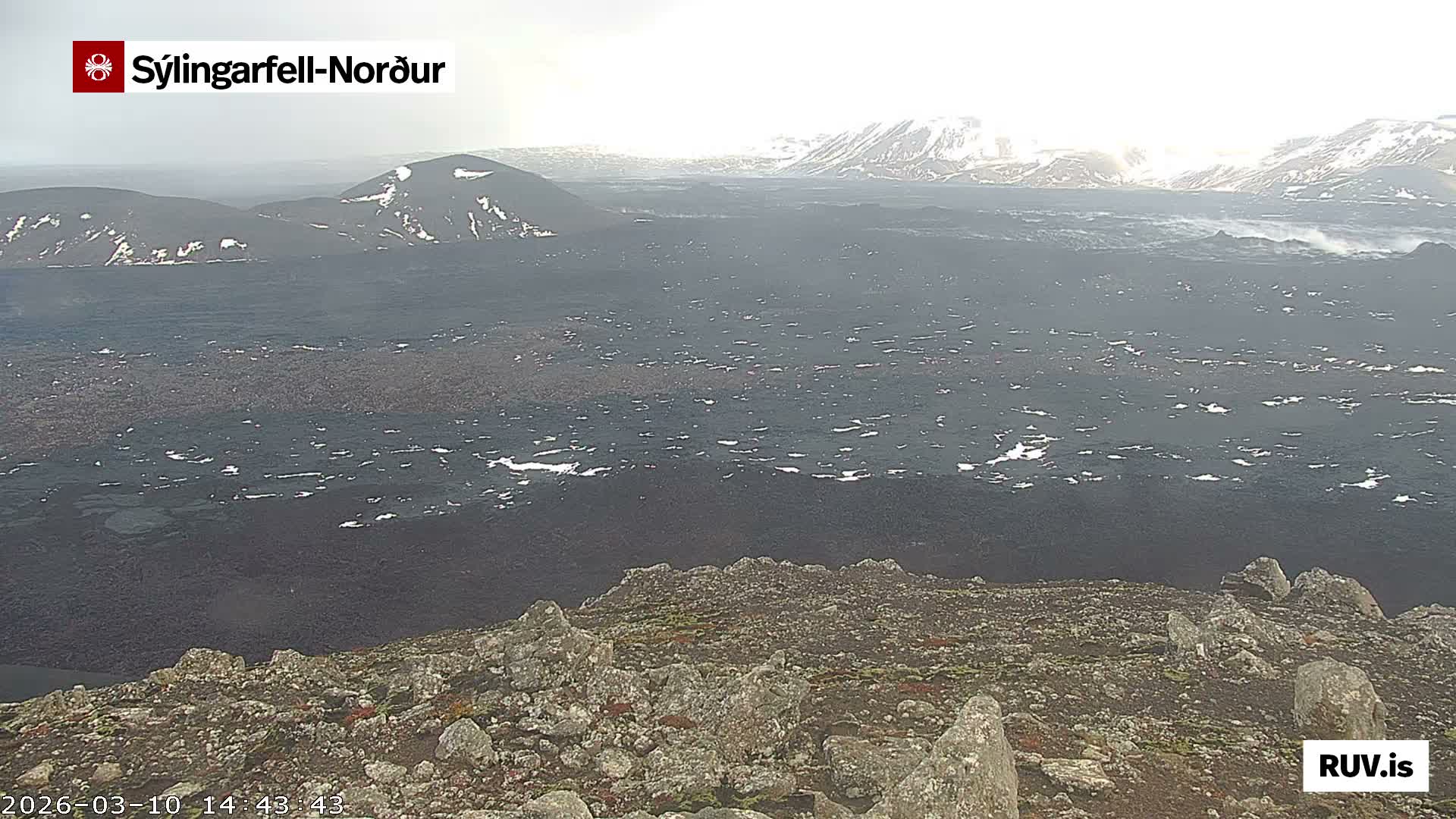 Sýlingarfell Tuya Volcano towards North PTZ Live Cam - Grindavik, Grindavikurbaer (Grindavíkurbær), Southern Peninsula (Suðurnes), Iceland